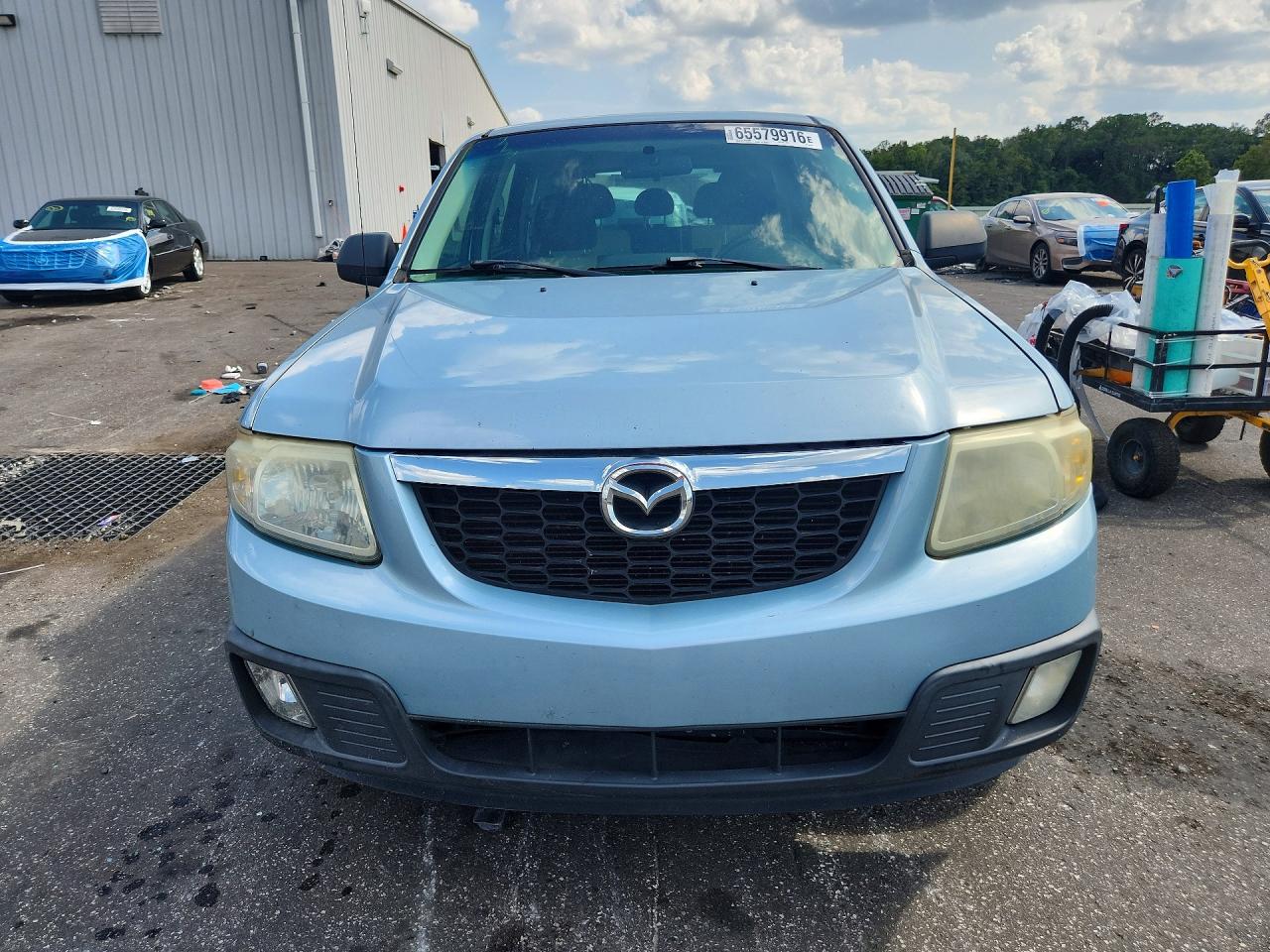 2008 Mazda Tribute I Серебряный vin: 4F2CZ02Z68KM05472