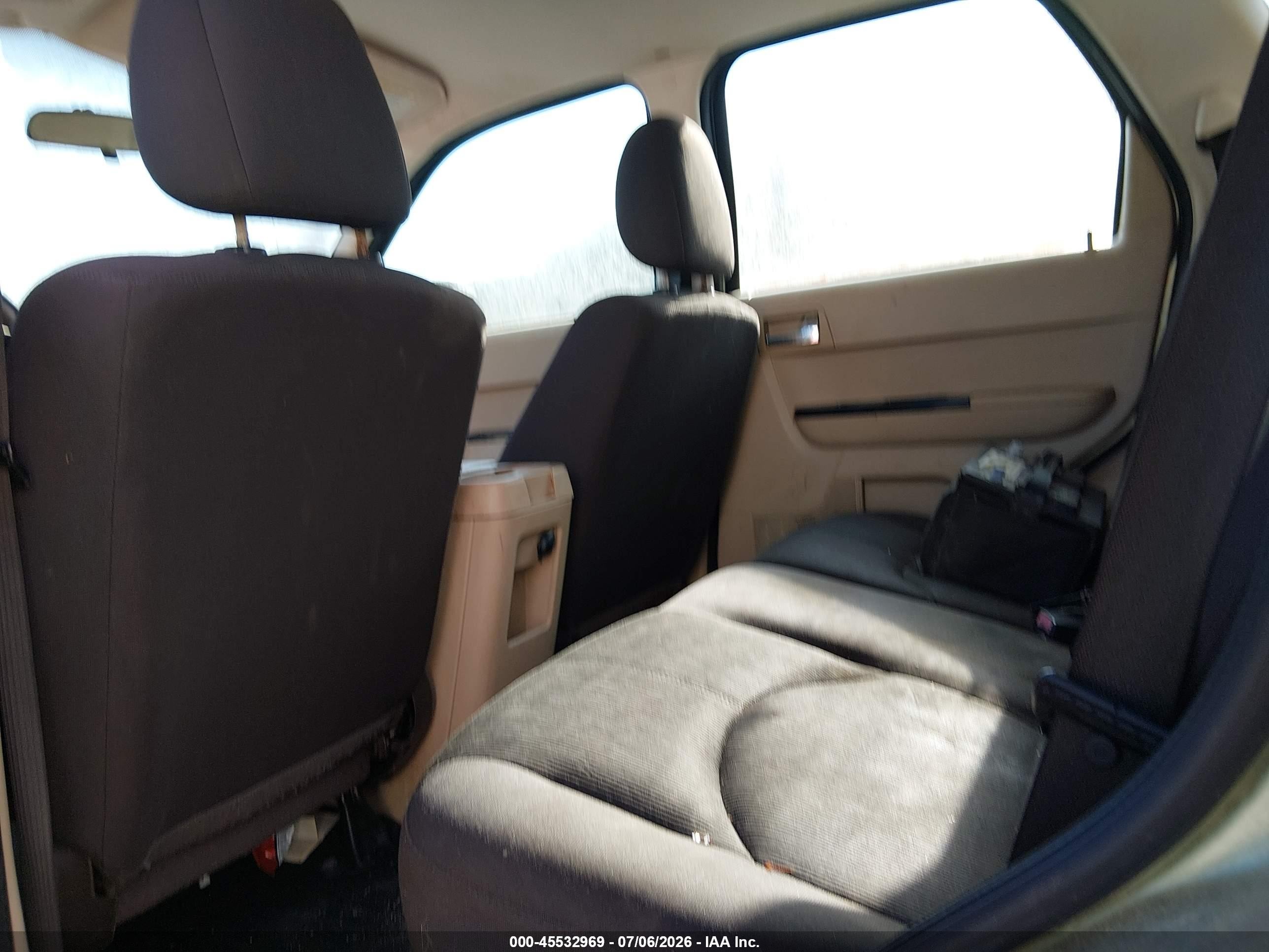 2008 Mazda Tribute I Sport Зеленый vin: 4F2CZ02Z68KM17766