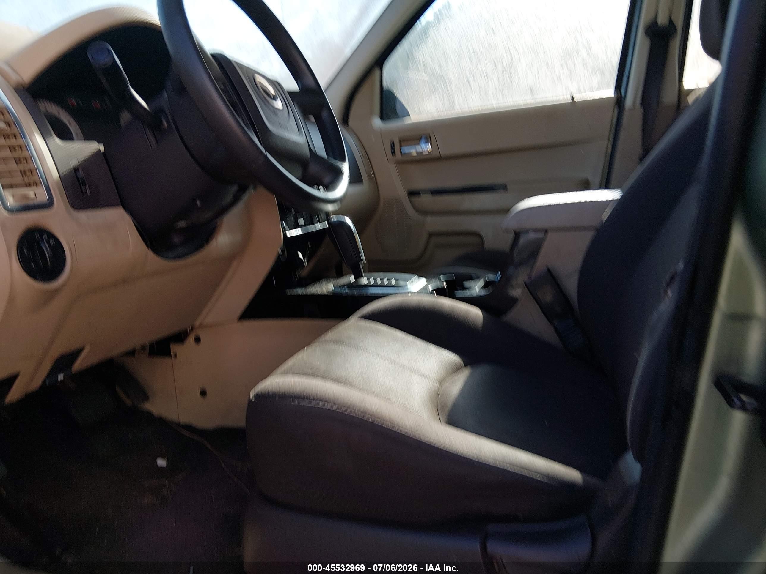2008 Mazda Tribute I Sport Зеленый vin: 4F2CZ02Z68KM17766