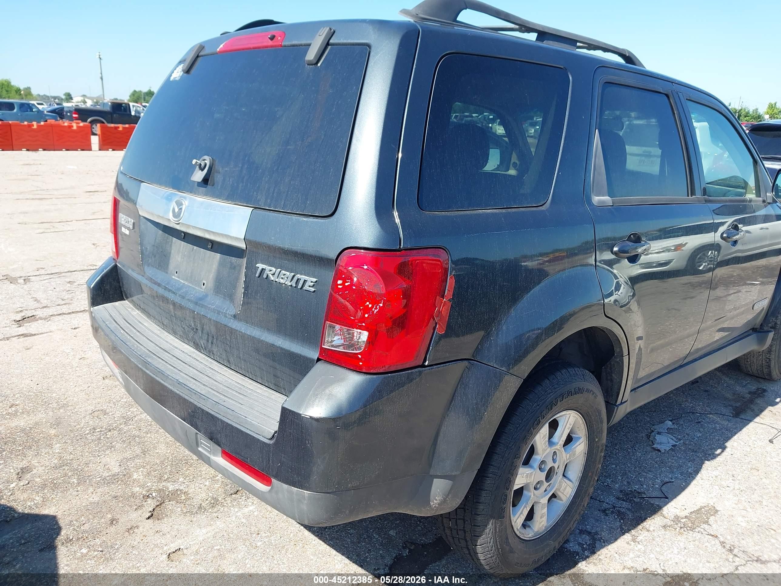 2008 Mazda Tribute I Touring Dark Blue vin: 4F2CZ02Z68KM18528