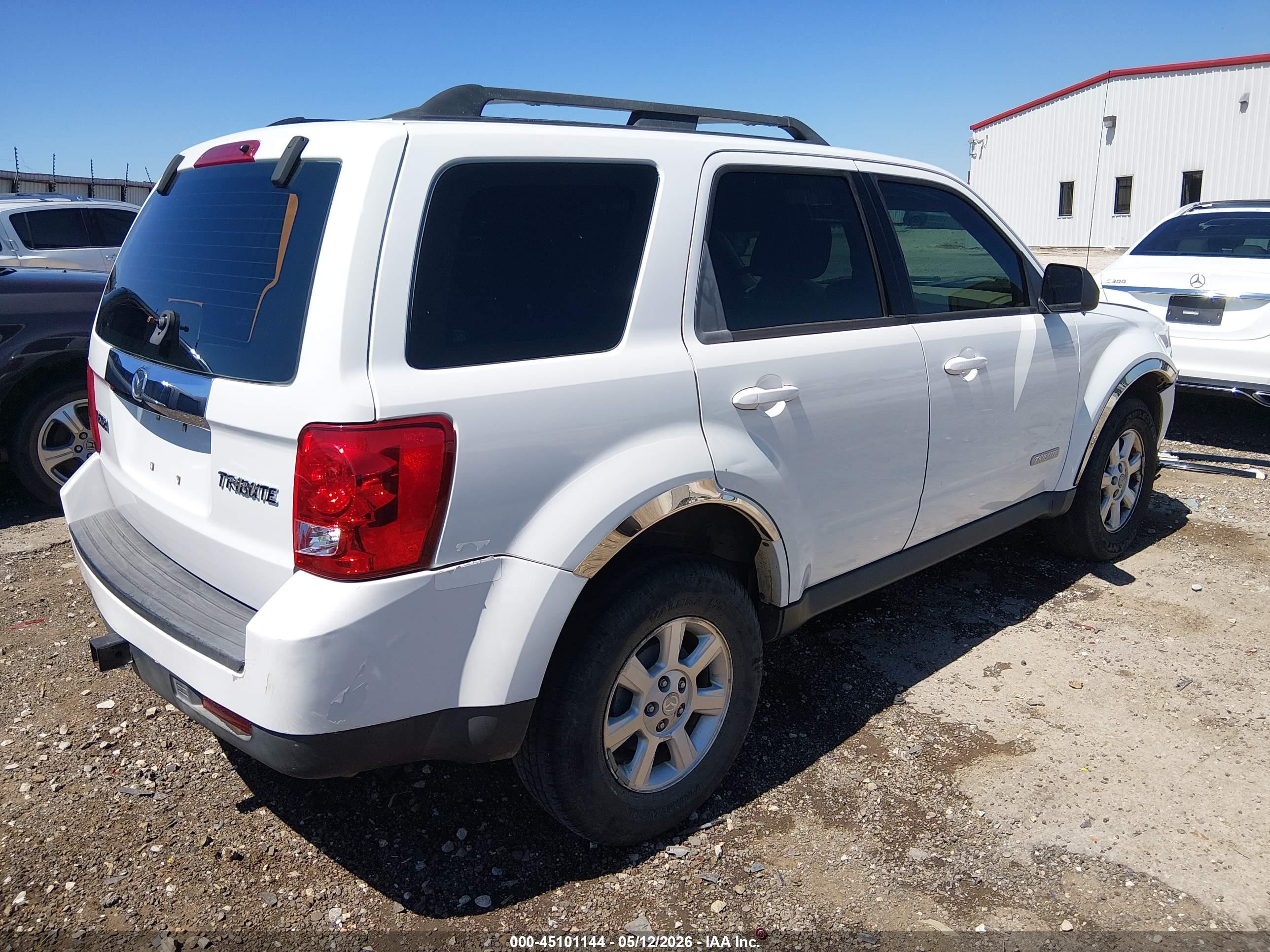 2008 Mazda Tribute I Sport White vin: 4F2CZ02Z88KM08647