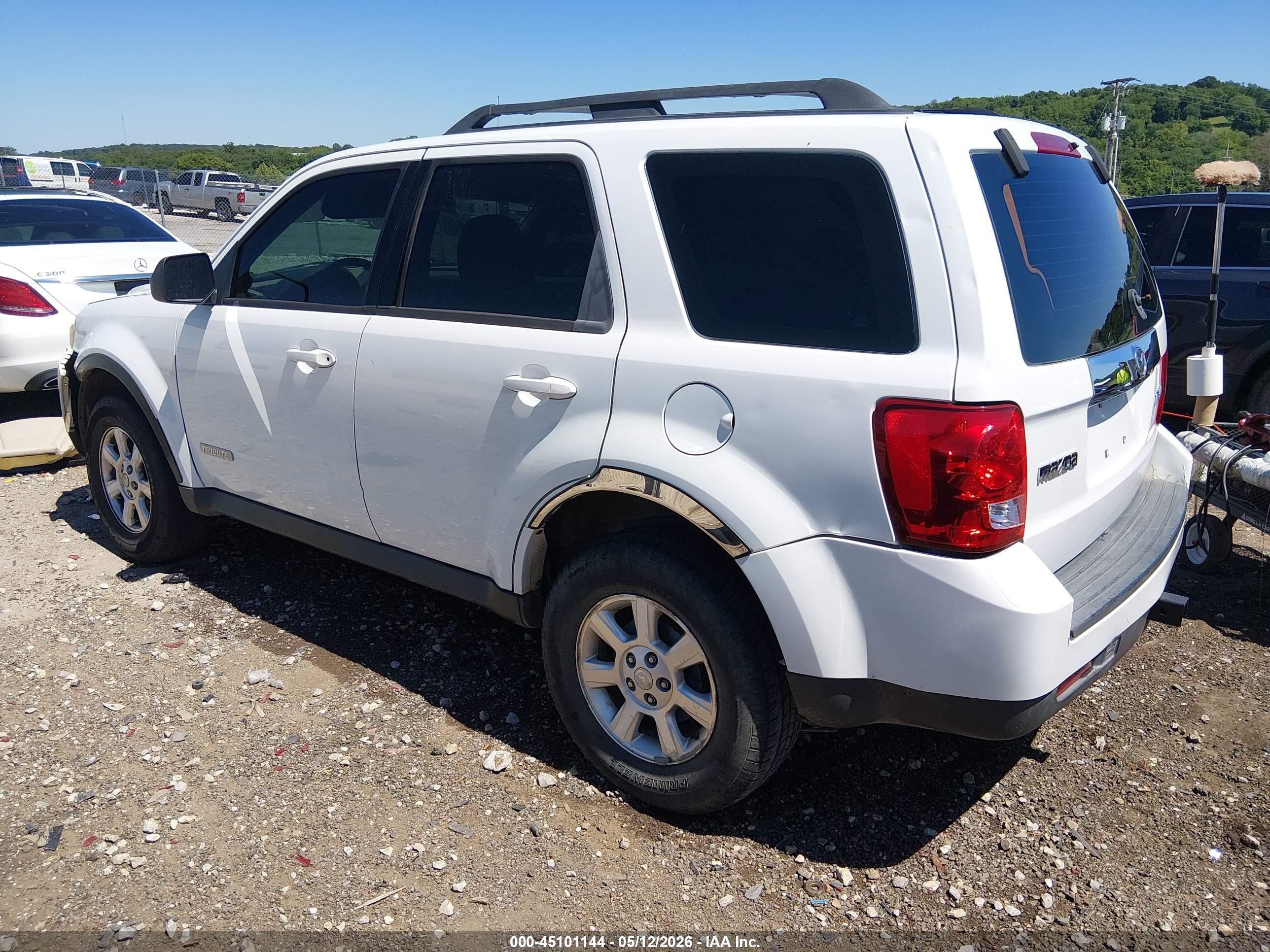 2008 Mazda Tribute I Sport White vin: 4F2CZ02Z88KM08647