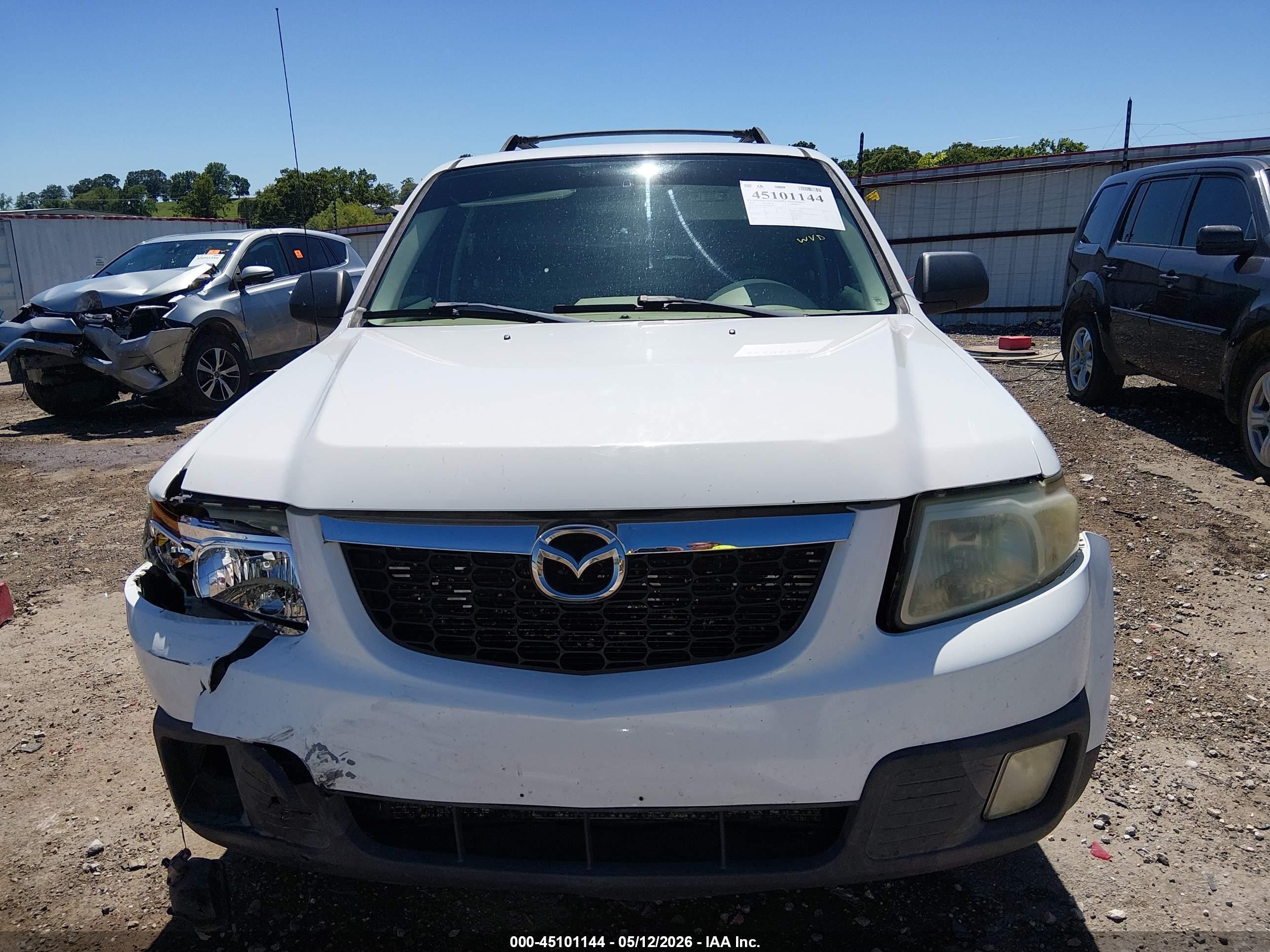 2008 Mazda Tribute I Sport White vin: 4F2CZ02Z88KM08647