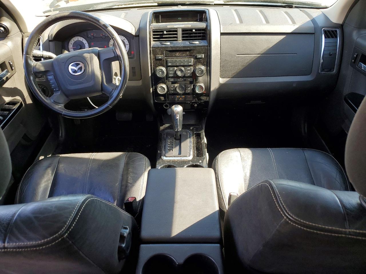 2008 Mazda Tribute I Black vin: 4F2CZ02Z88KM15632