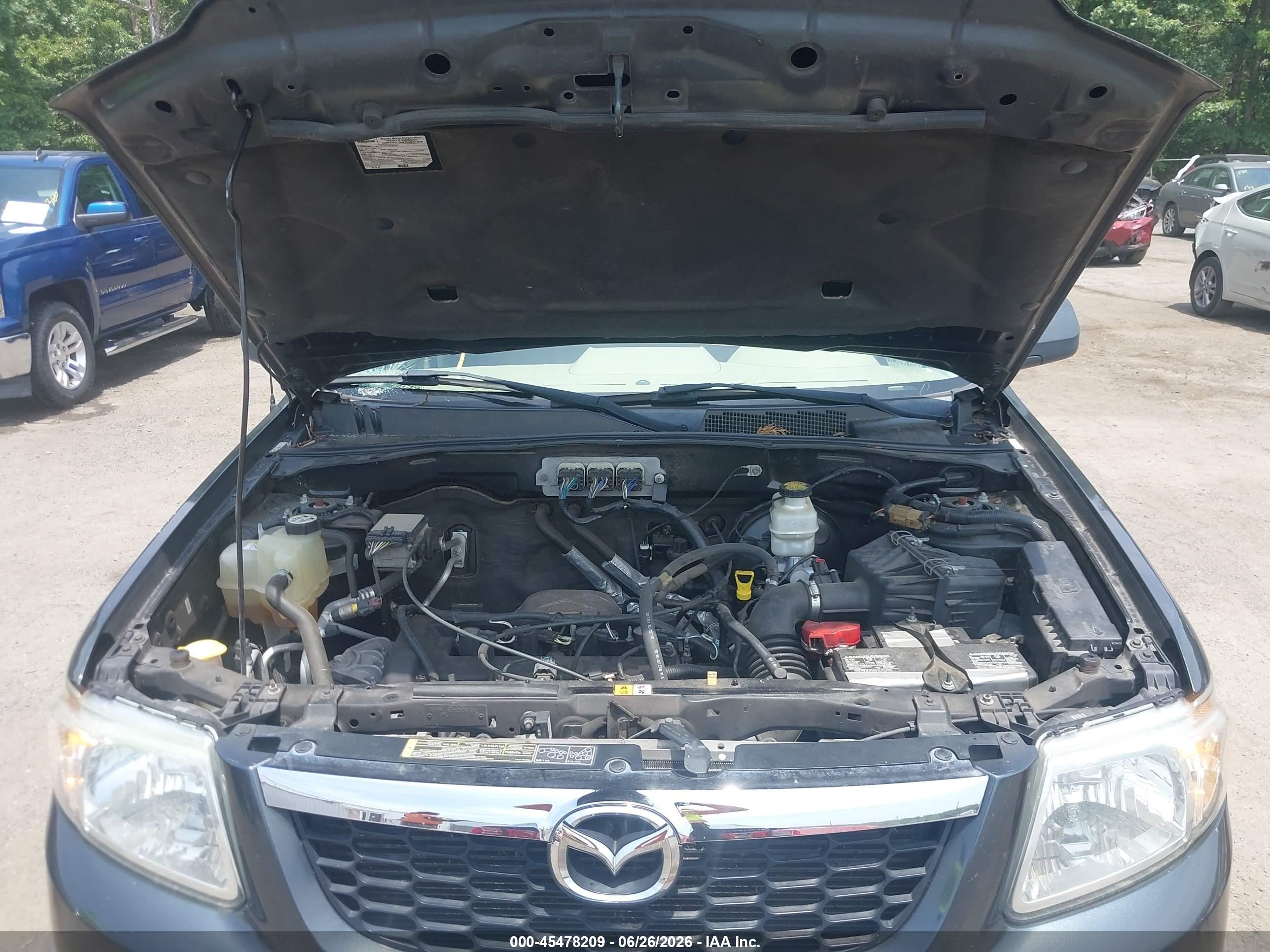 2008 Mazda Tribute I Sport Синий vin: 4F2CZ02Z98KM23478