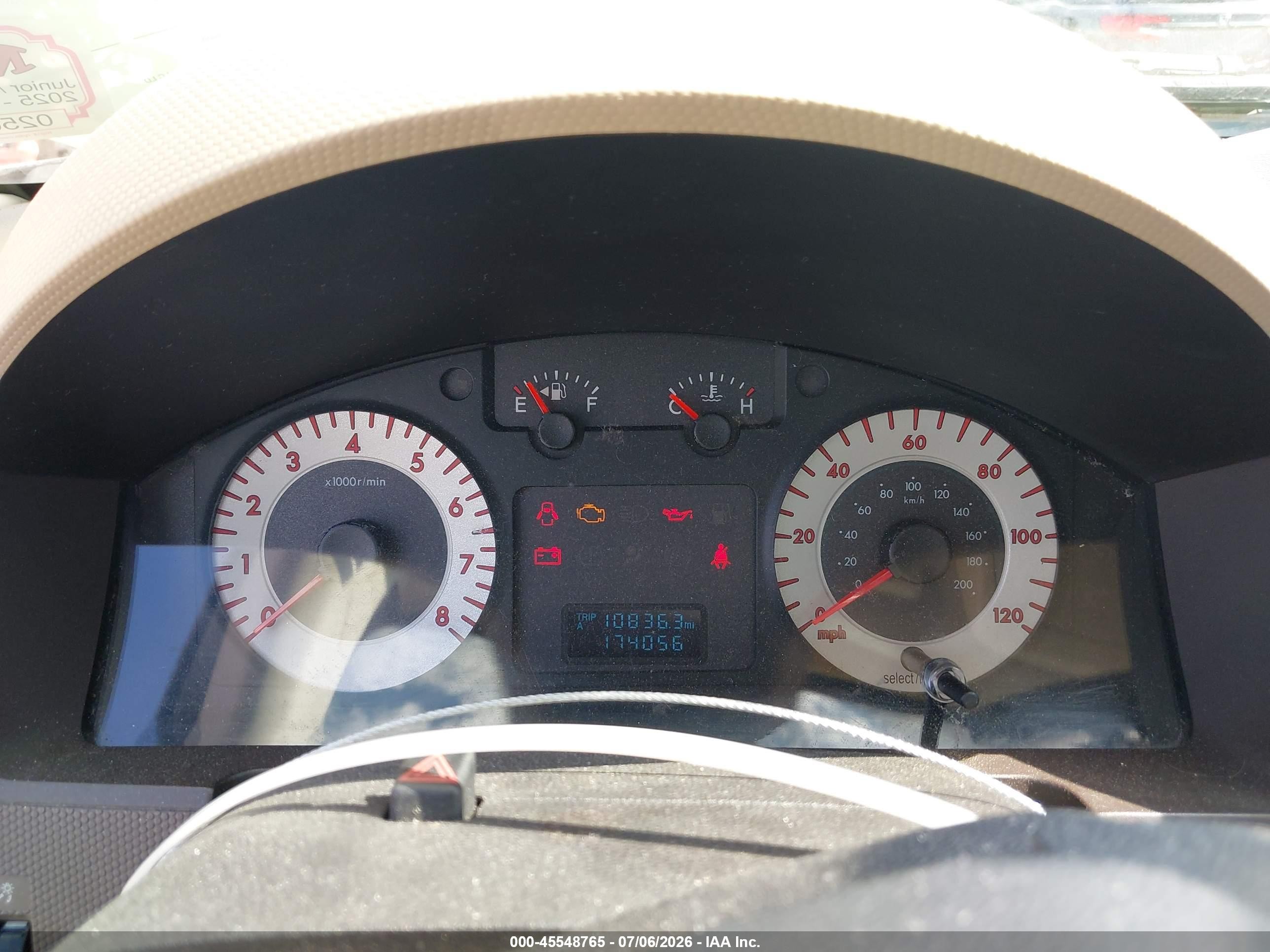 2008 Mazda Tribute I Touring White vin: 4F2CZ02Z98KM30415