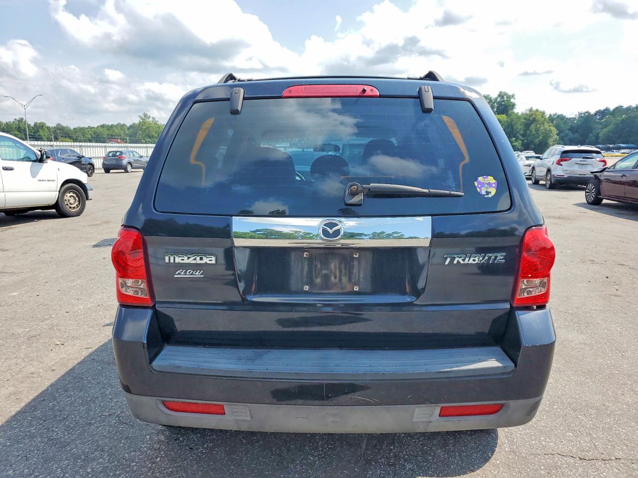 2008 Mazda Tribute I Black vin: 4F2CZ02ZX8KM31069