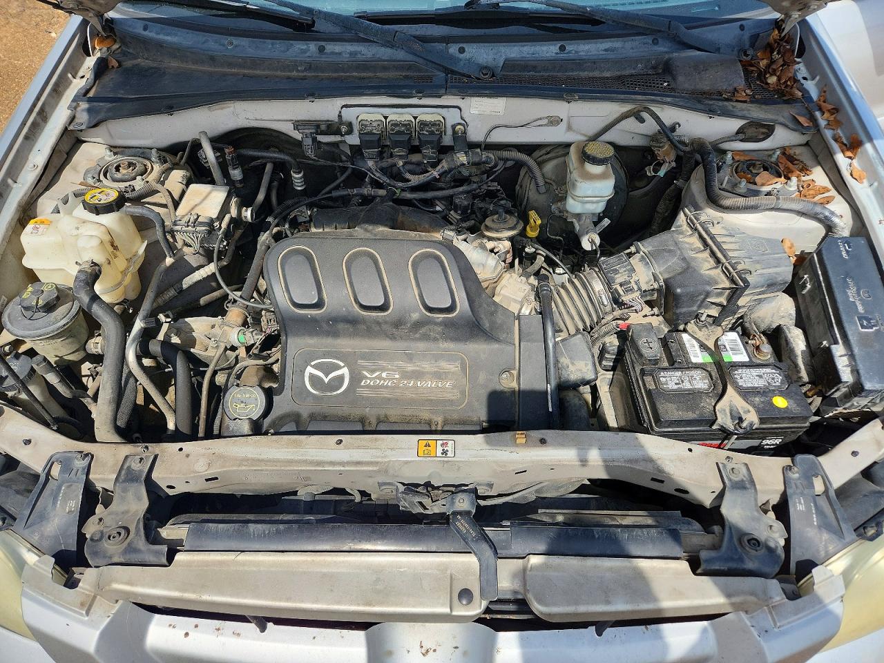 2005 Mazda Tribute S Silver vin: 4F2CZ04115KM12493