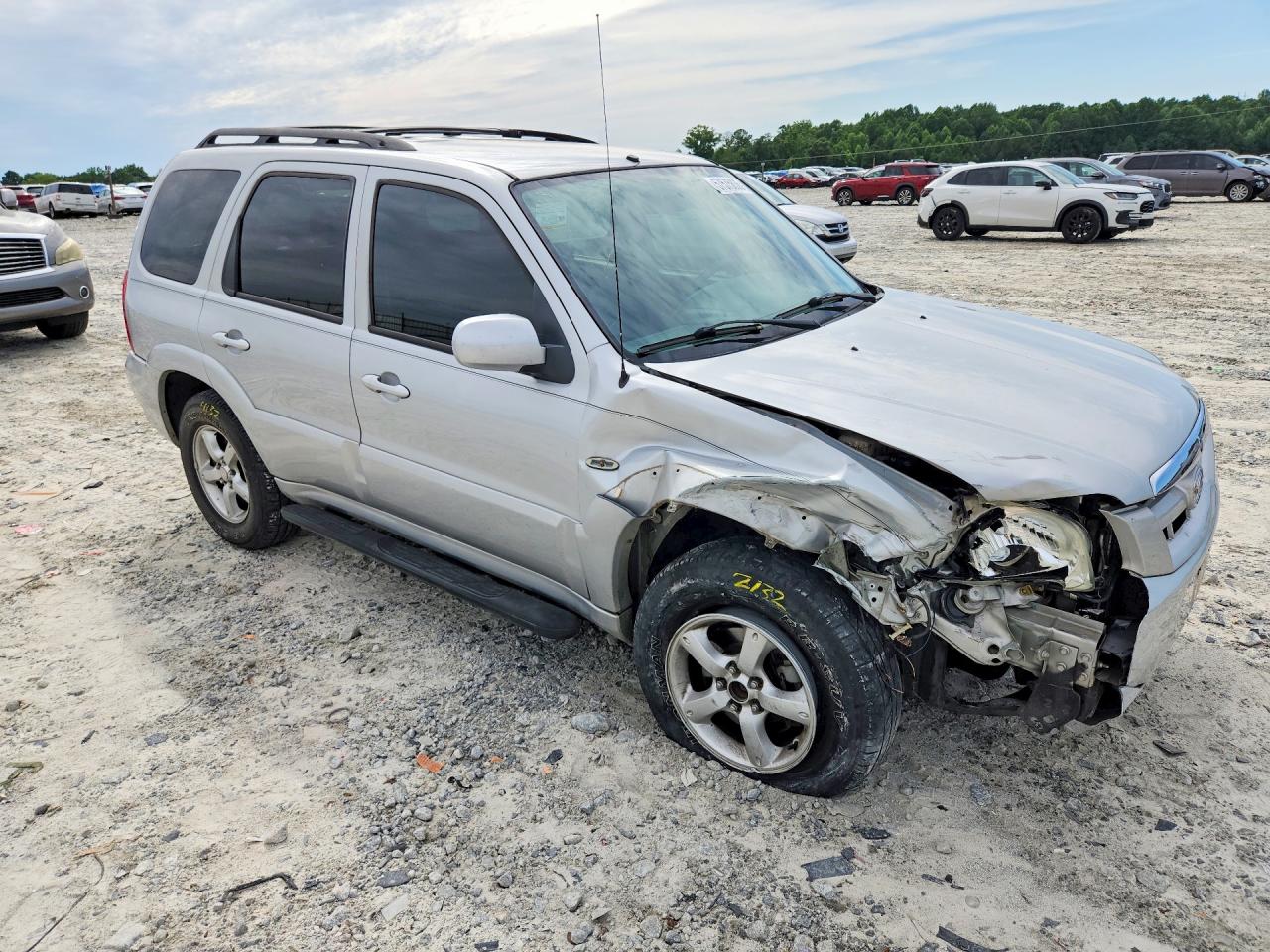 2005 Mazda Tribute S Серебряный vin: 4F2CZ04115KM35868