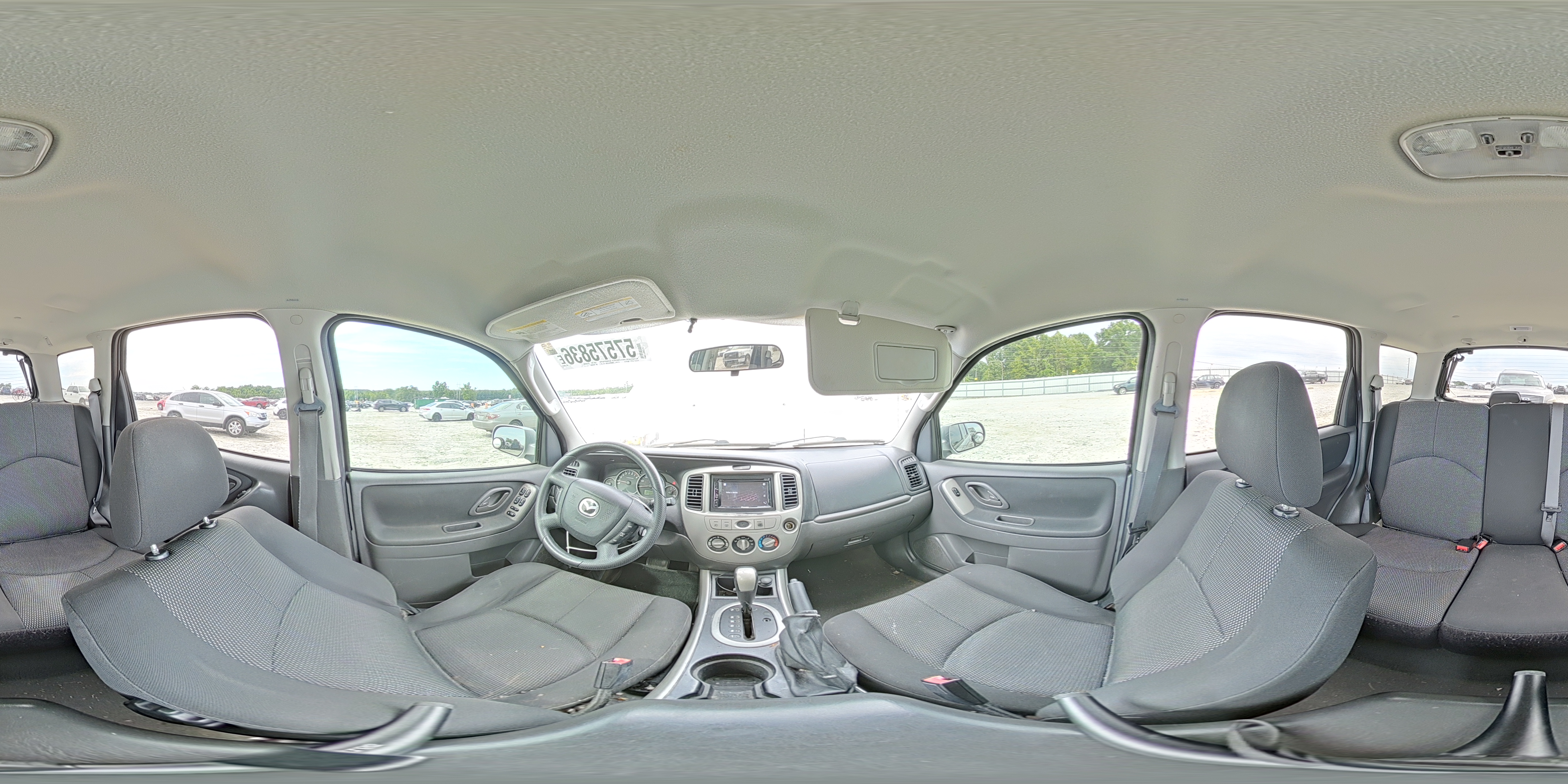 2005 Mazda Tribute S Серебряный vin: 4F2CZ04115KM35868