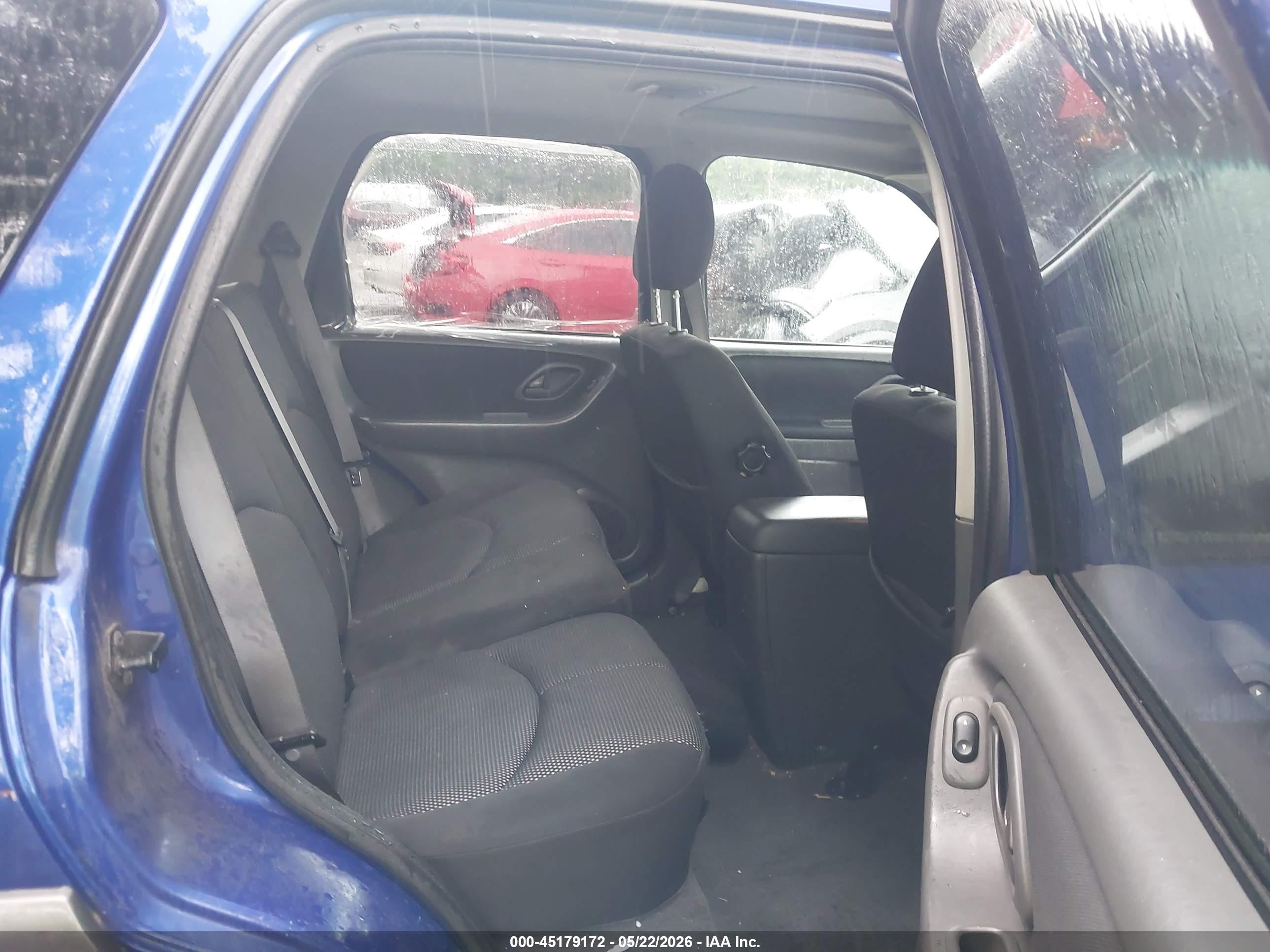 2005 Mazda Tribute S Dark Blue vin: 4F2CZ04115KM48779