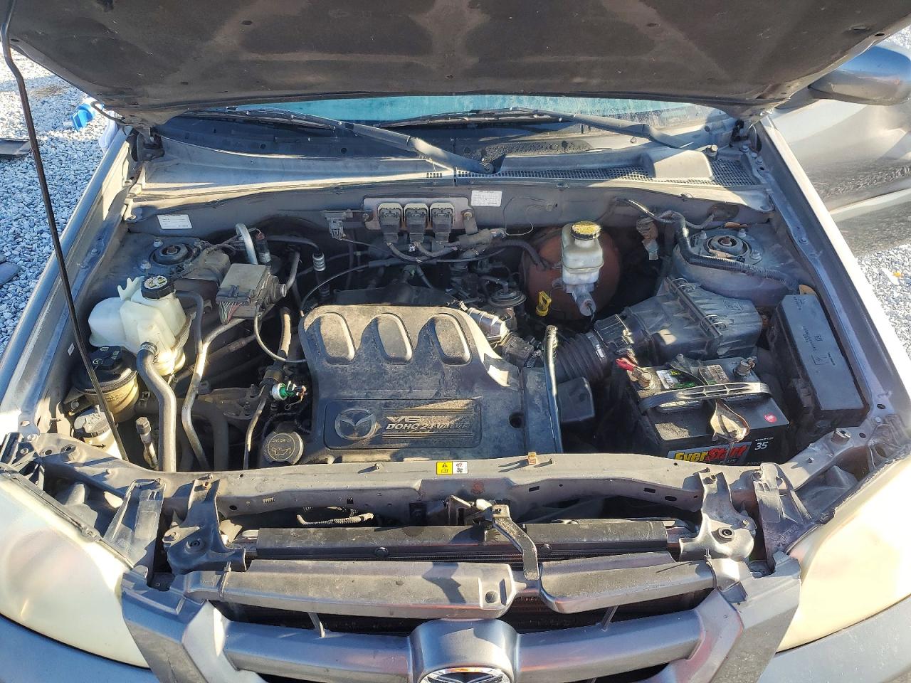 2005 Mazda Tribute Gray vin: 4F2CZ04155KM09225