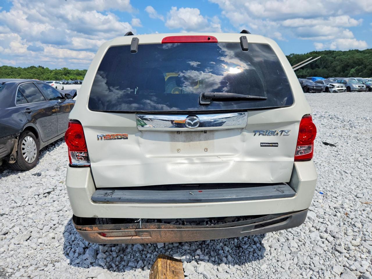 2008 Mazda Tribute S Белый vin: 4F2CZ06158KM28696