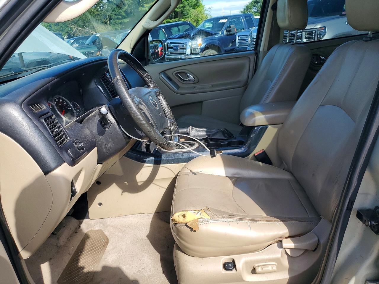 2005 Mazda Tribute S Gray vin: 4F2CZ06175KM32549