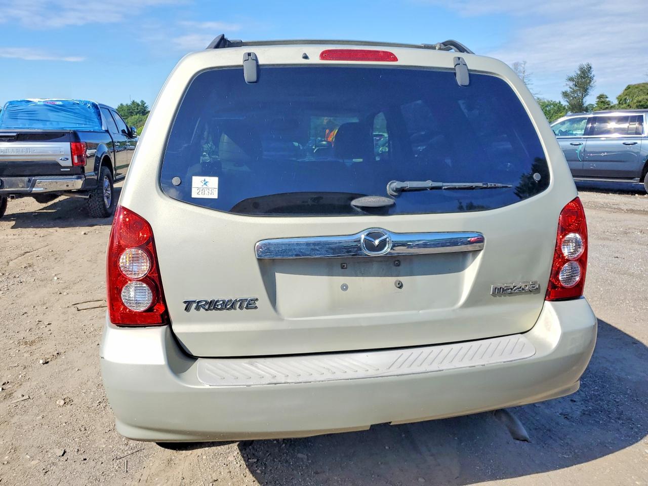 2005 Mazda Tribute S Gray vin: 4F2CZ06175KM32549