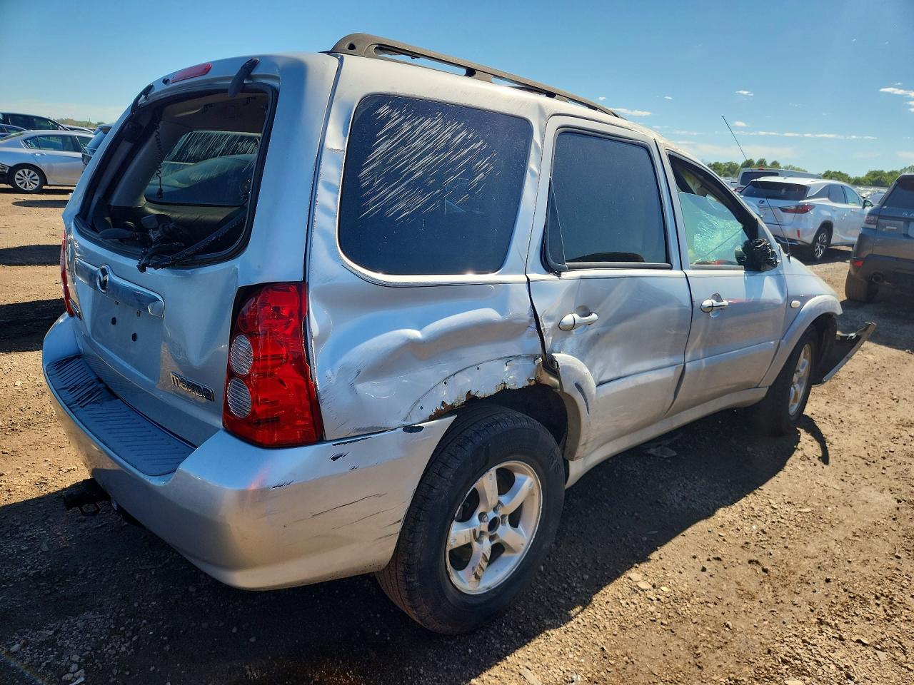 2005 Mazda Tribute S Silver vin: 4F2CZ06185KM47562
