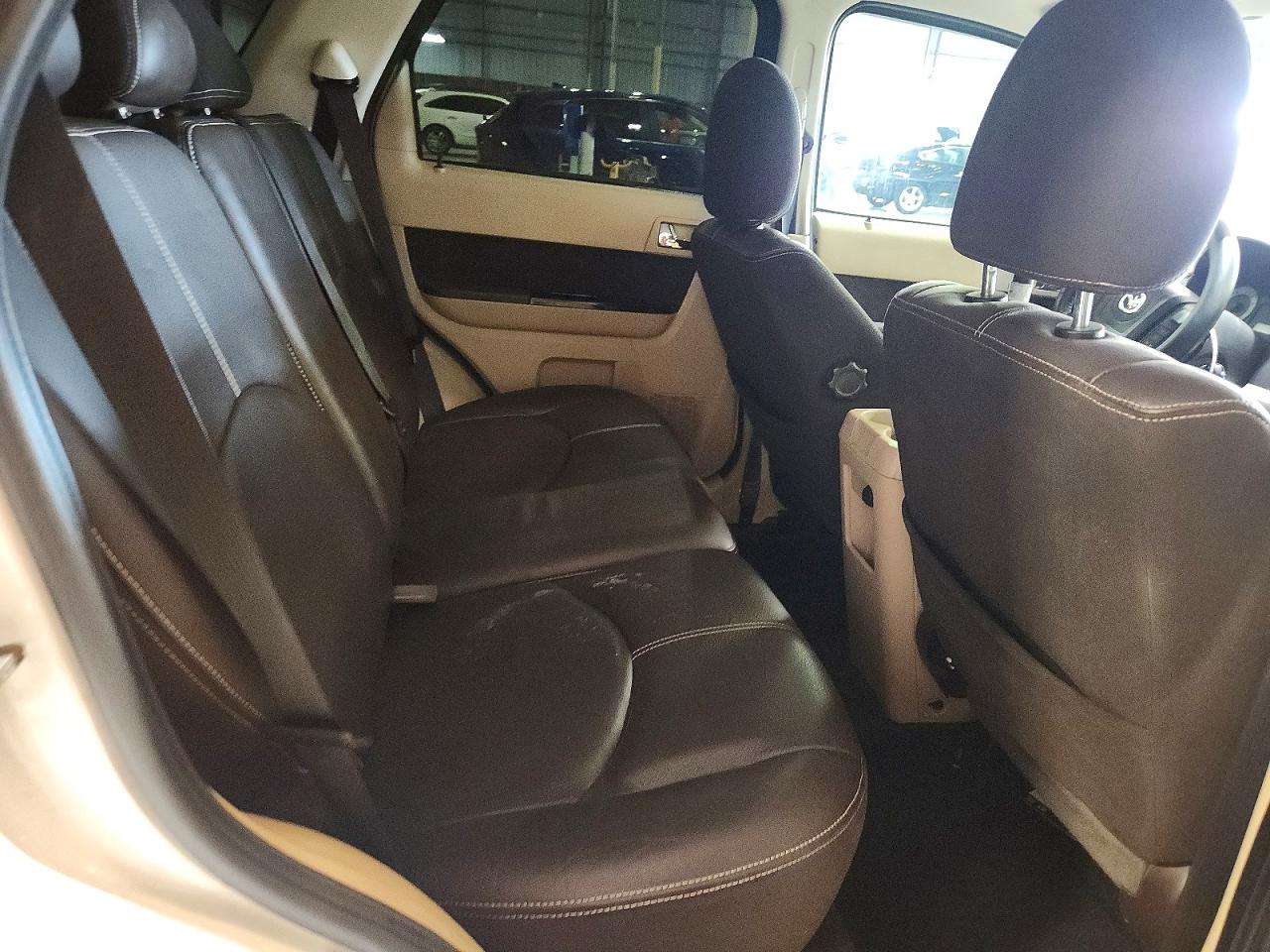 2009 Mazda Tribute S White vin: 4F2CZ06G29KM02336