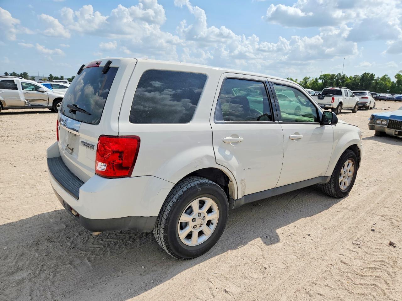 2009 Mazda Tribute S Белый vin: 4F2CZ06G89KM00154