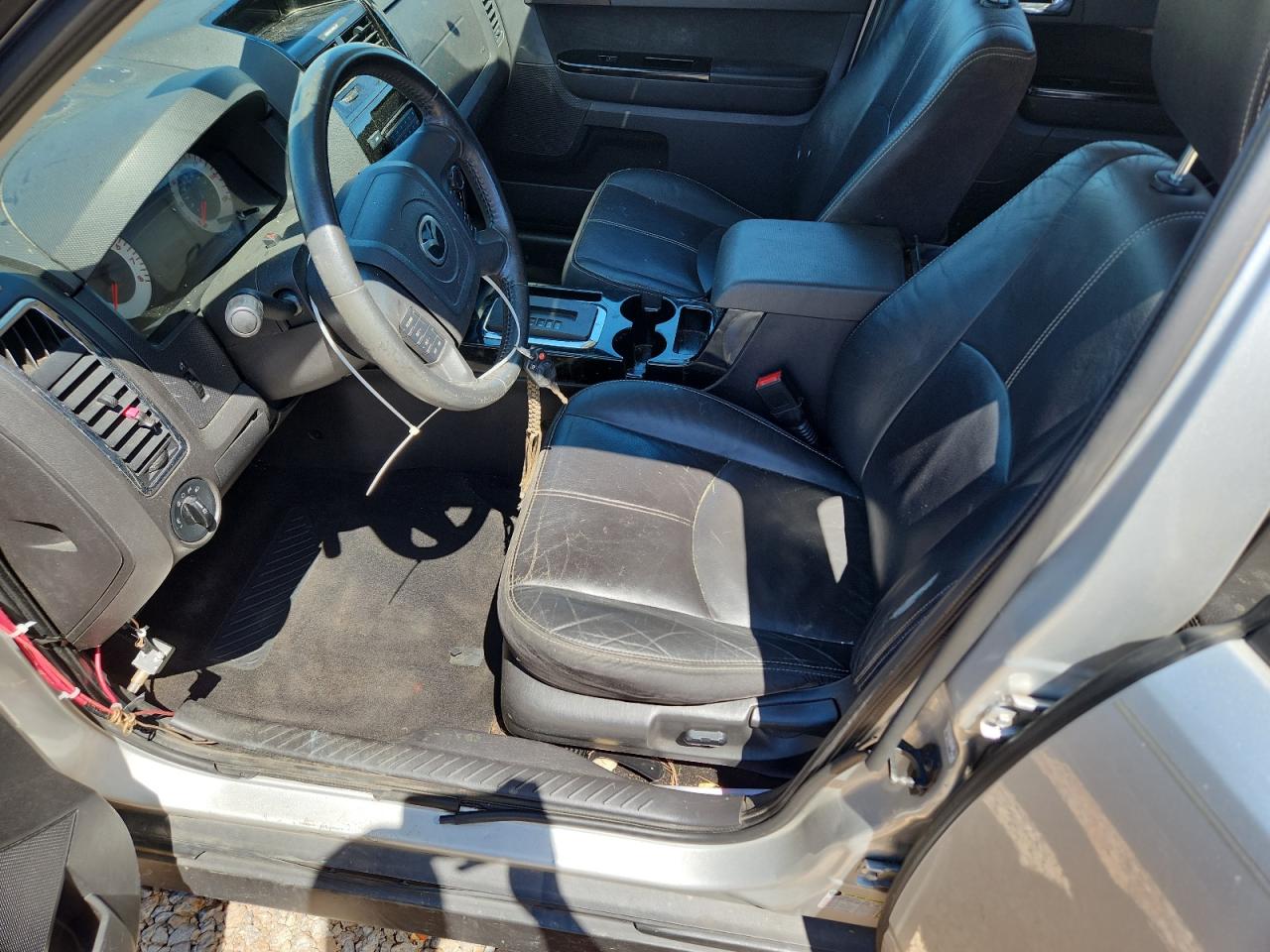 2009 Mazda Tribute S Серебряный vin: 4F2CZ06GX9KM00270