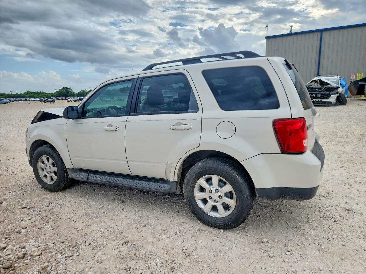 2009 Mazda Tribute S White vin: 4F2CZ06GX9KM03573