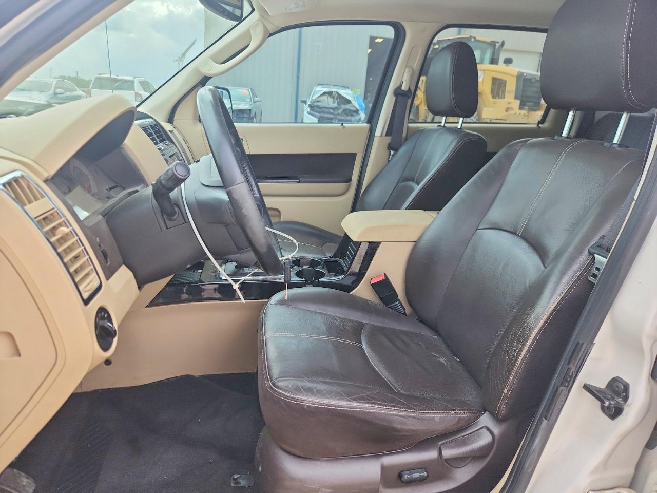 2009 Mazda Tribute S White vin: 4F2CZ06GX9KM03573