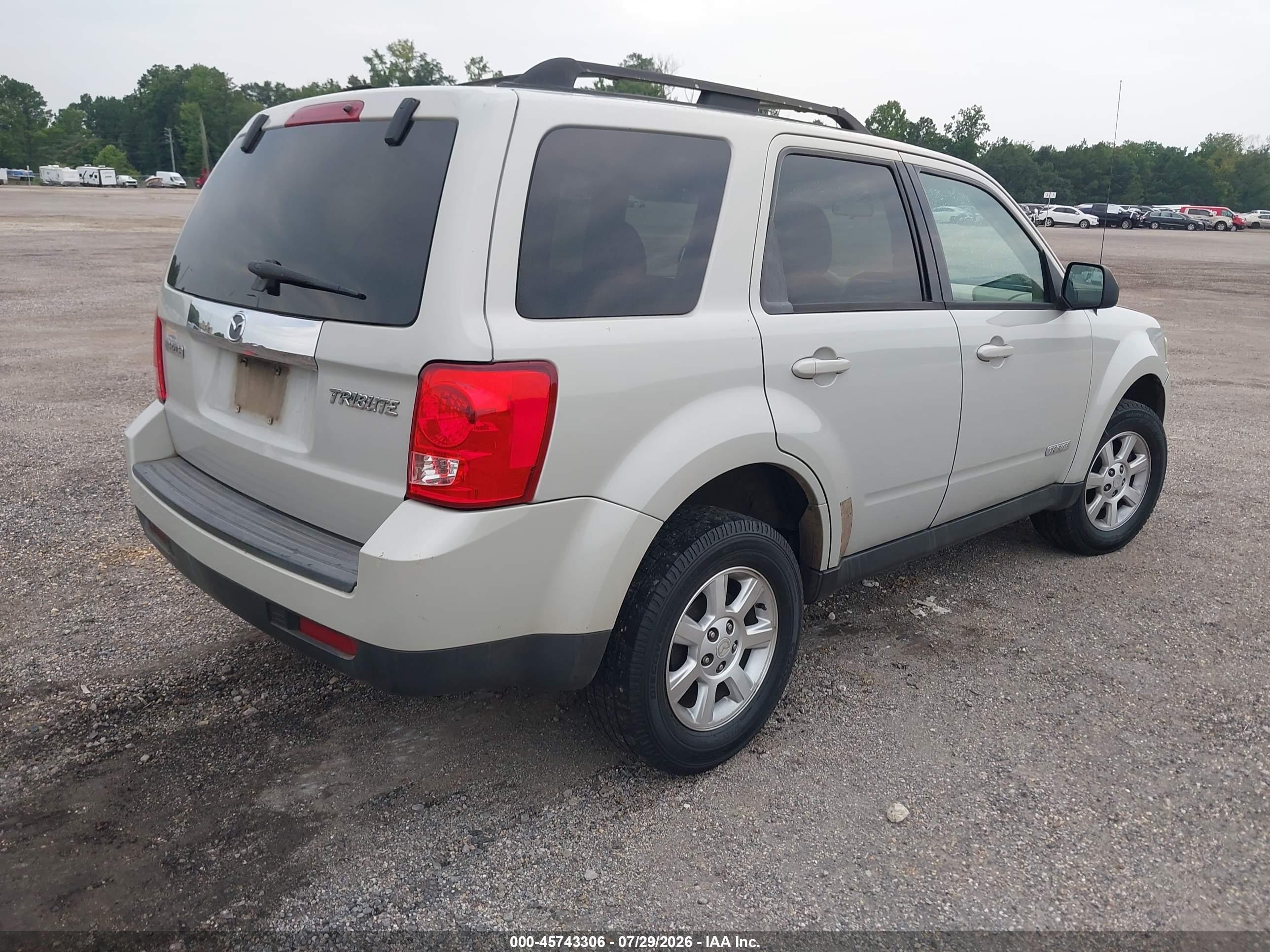 2008 Mazda Tribute I Touring Cream vin: 4F2CZ92Z68KM24821