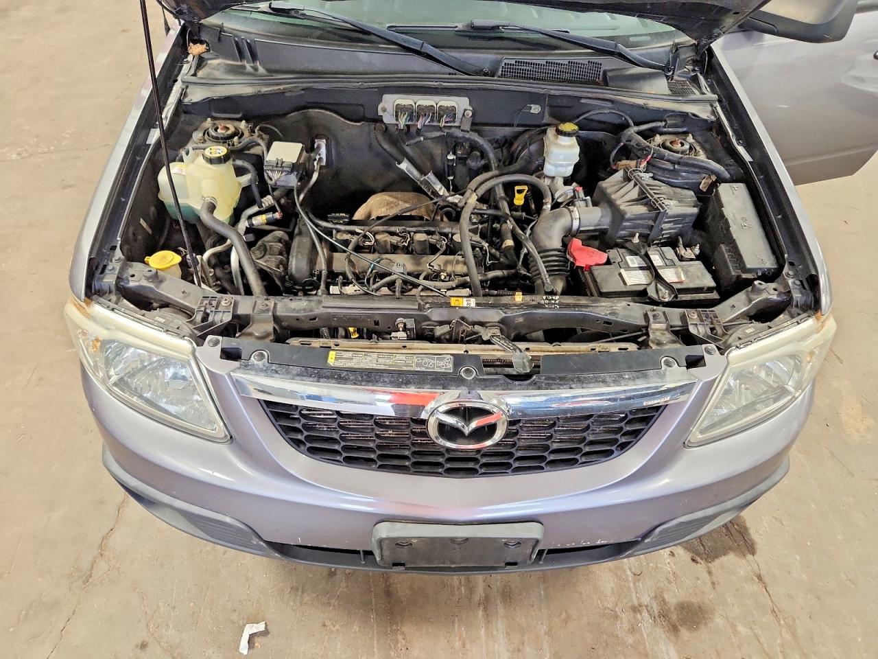 2008 Mazda Tribute I Gray vin: 4F2CZ92Z98KM20634