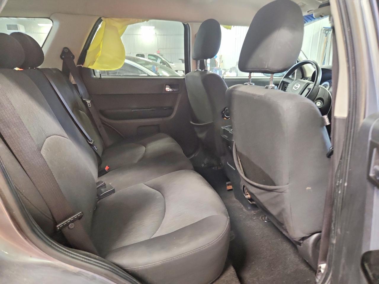 2008 Mazda Tribute I Gray vin: 4F2CZ92Z98KM20634