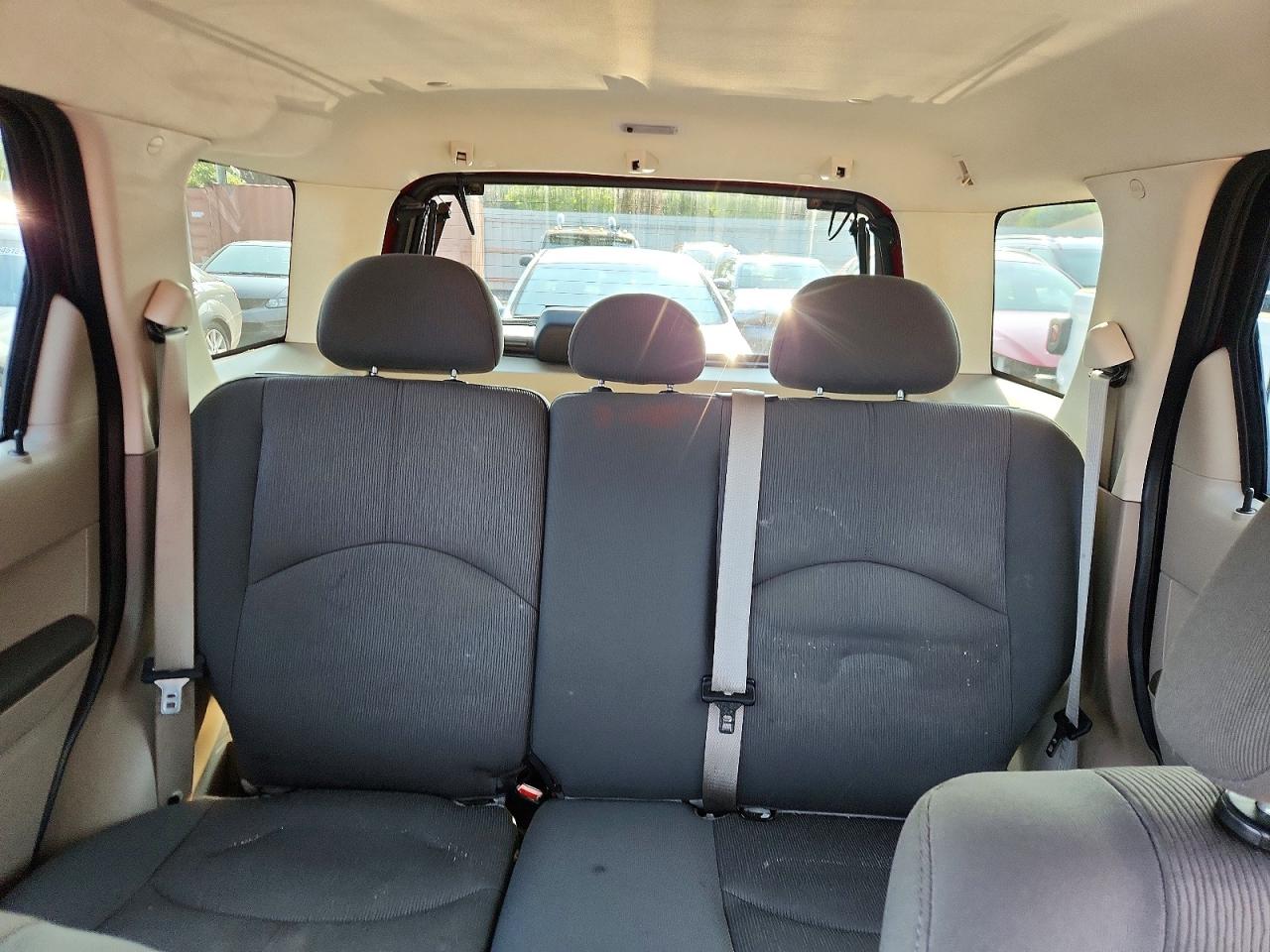 2008 Mazda Tribute I Red vin: 4F2CZ92Z98KM32184