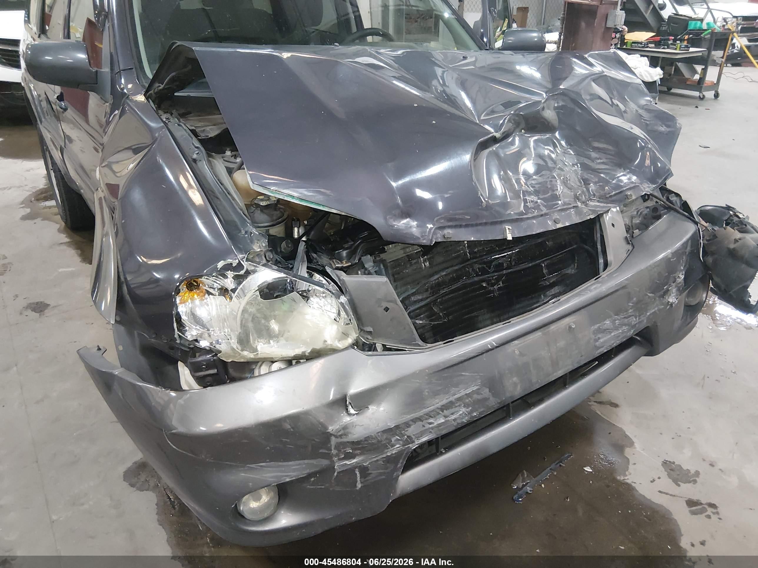 2005 Mazda Tribute S Серый vin: 4F2CZ941X5KM49112