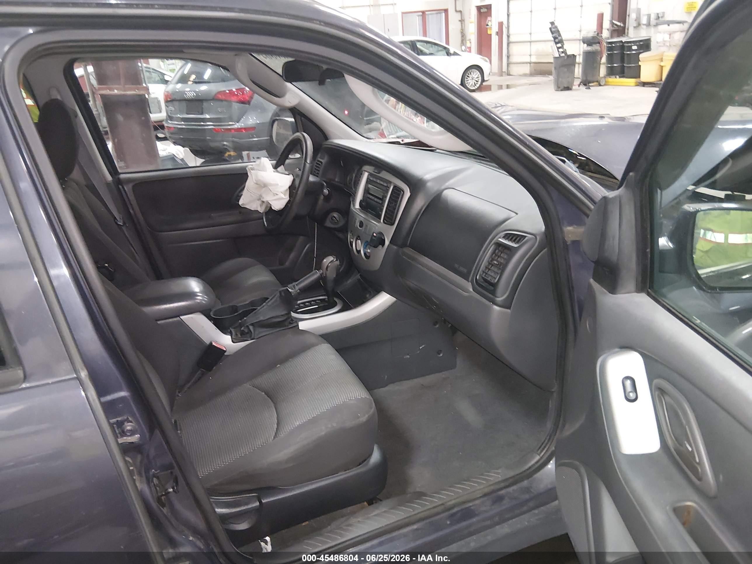 2005 Mazda Tribute S Серый vin: 4F2CZ941X5KM49112