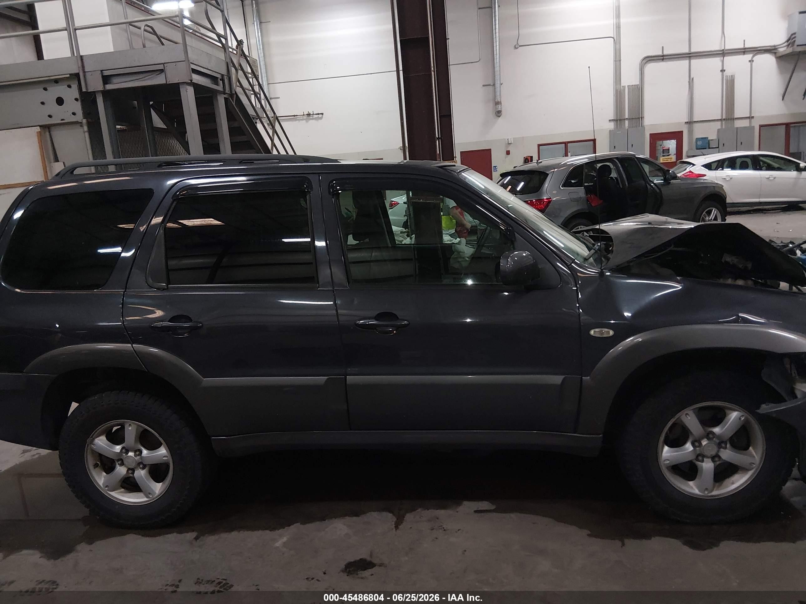 2005 Mazda Tribute S Серый vin: 4F2CZ941X5KM49112