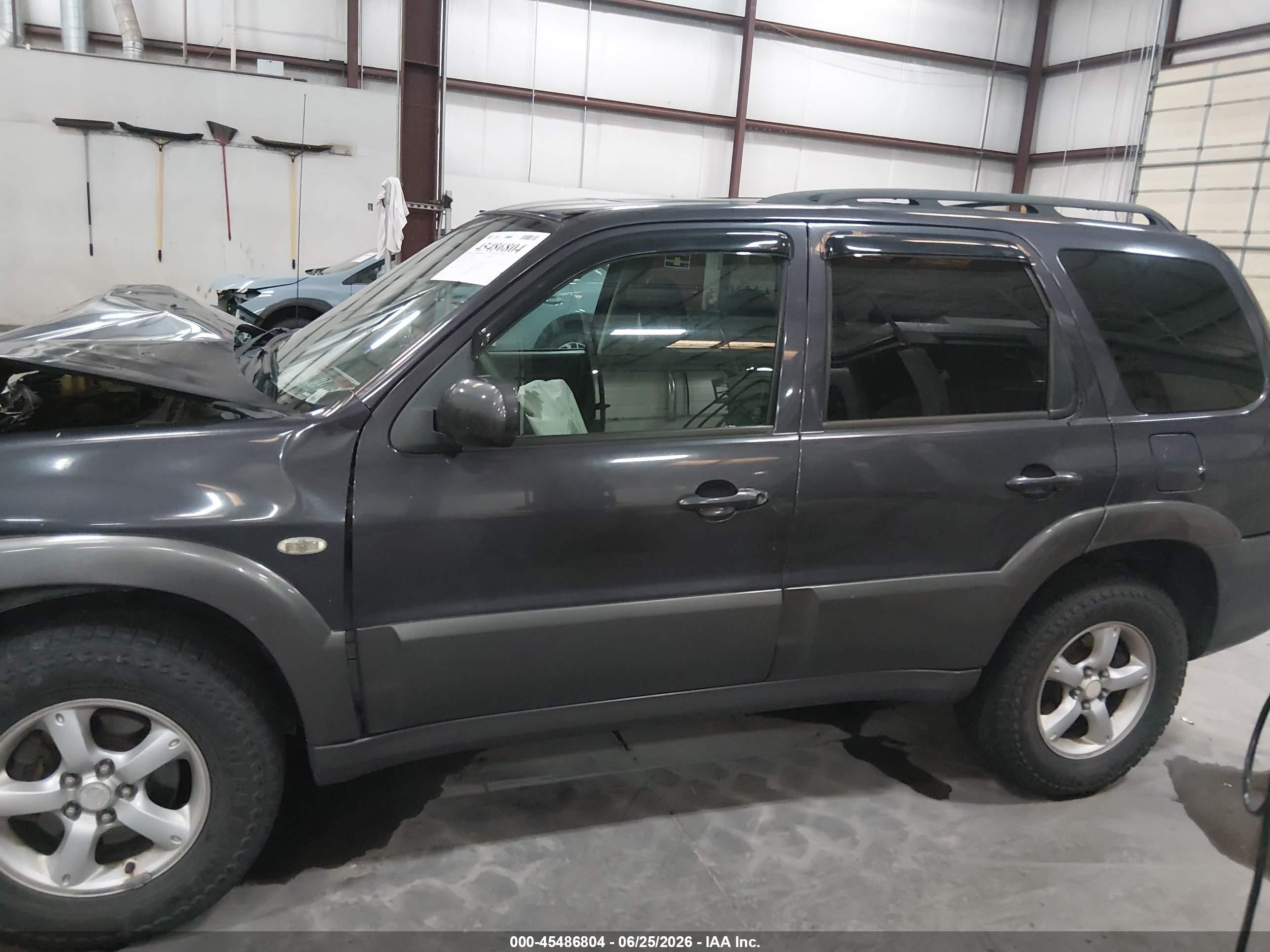 2005 Mazda Tribute S Серый vin: 4F2CZ941X5KM49112
