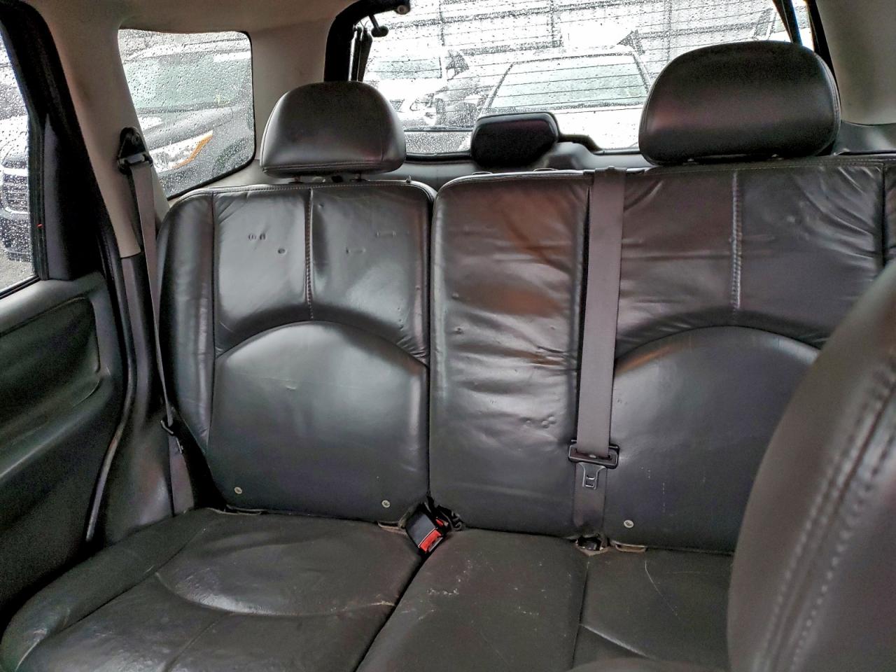 2005 Mazda Tribute S Red vin: 4F2CZ96145KM10481