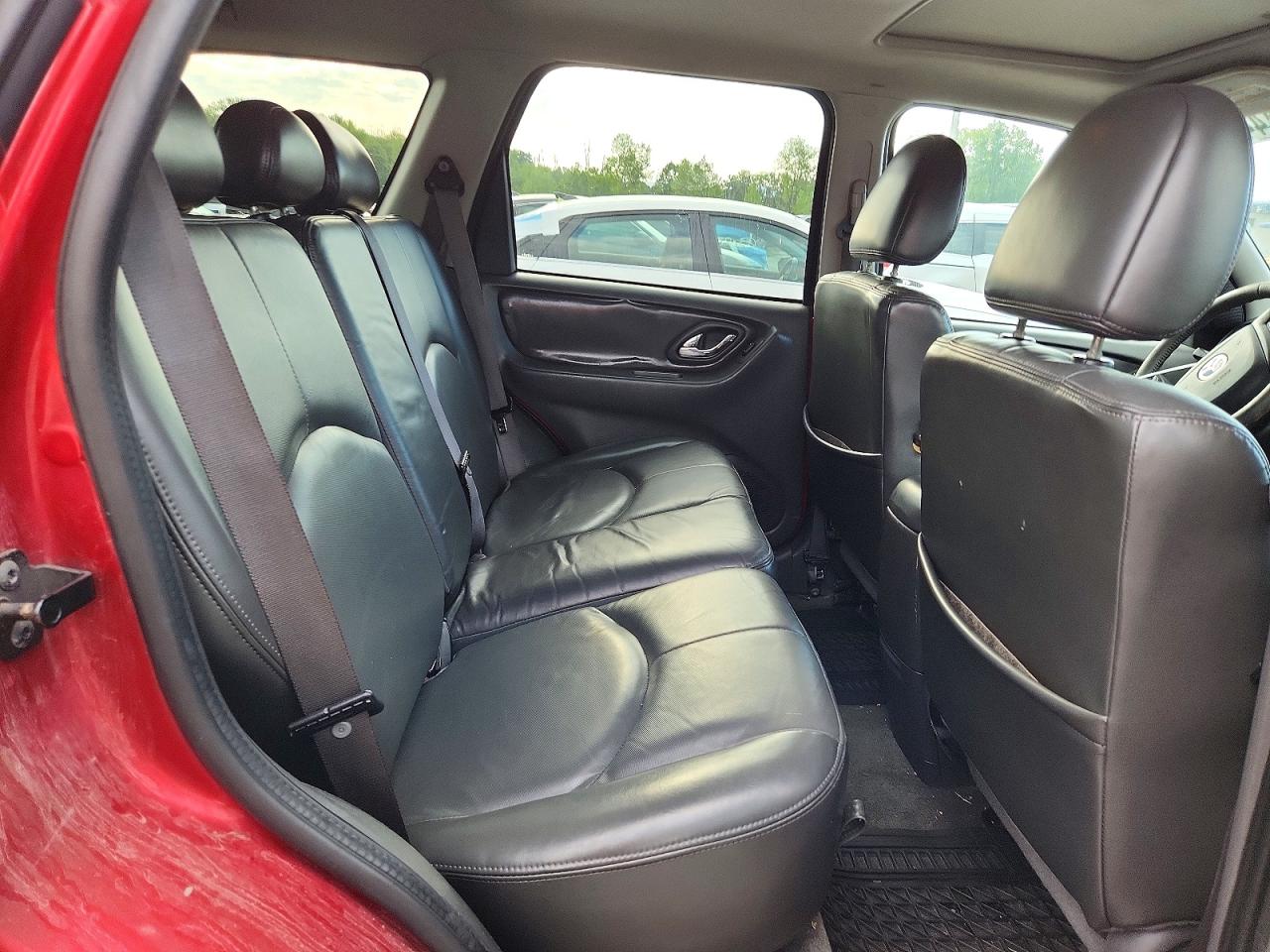 2006 Mazda Tribute S Red vin: 4F2CZ96146KM09994