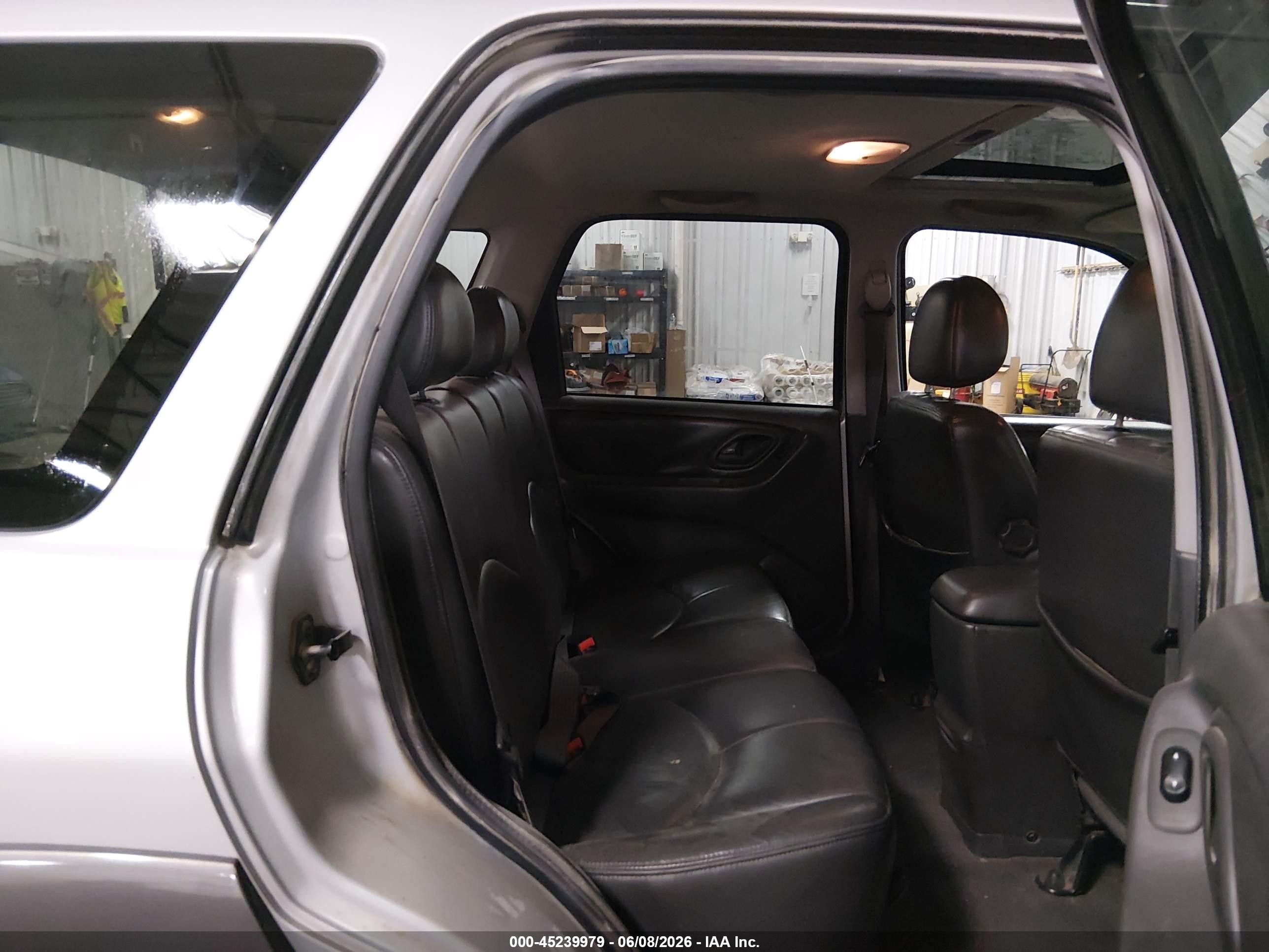 2004 Mazda Tribute Es V6 Silver vin: 4F2CZ96154KM12738