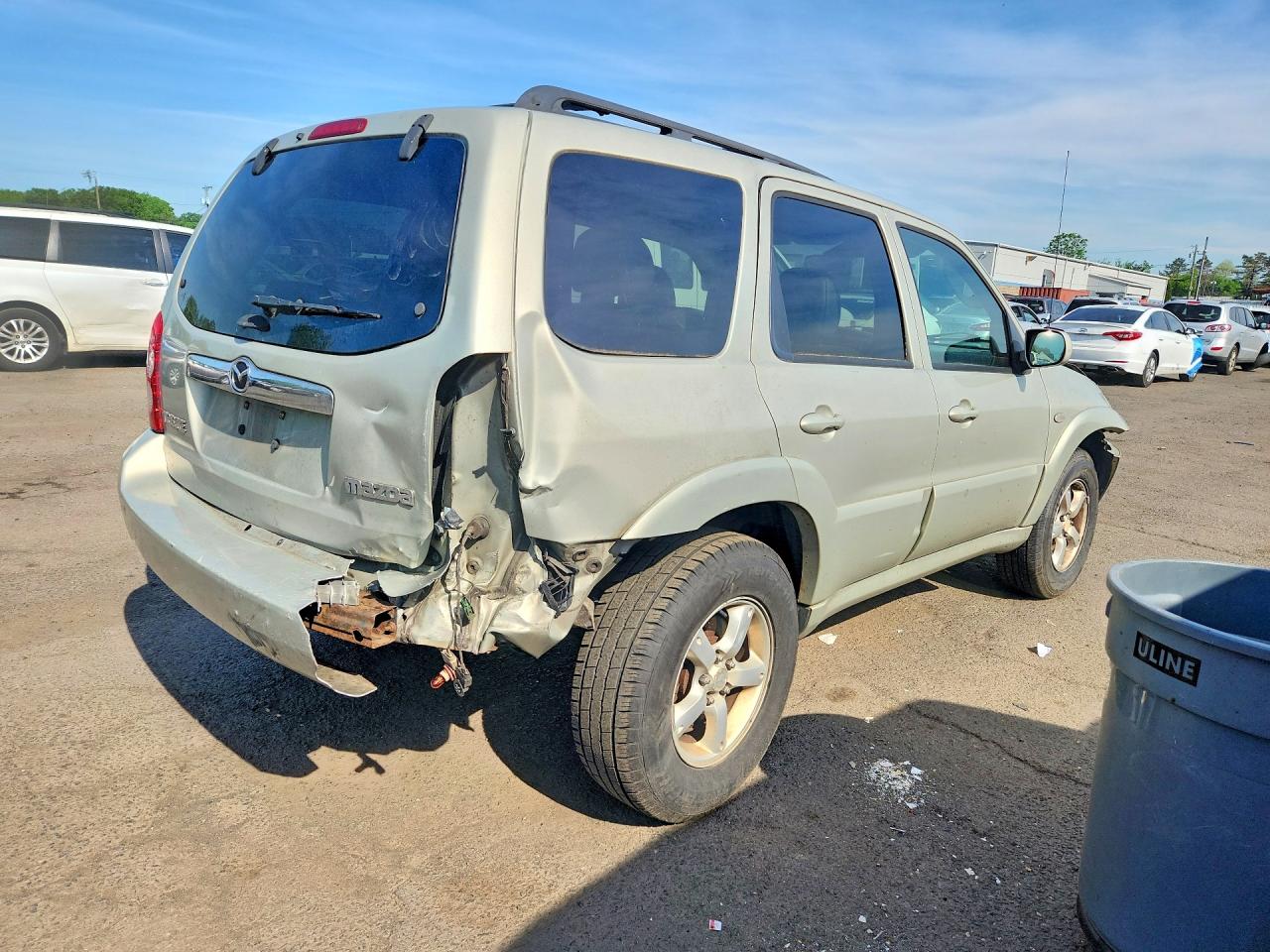 2005 Mazda Tribute S Beige vin: 4F2CZ96155KM48642