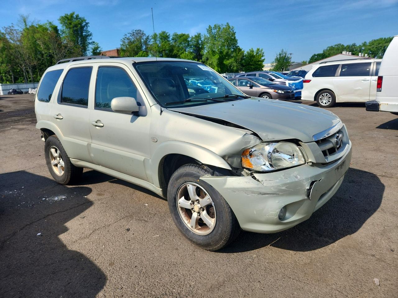 2005 Mazda Tribute S Beige vin: 4F2CZ96155KM48642