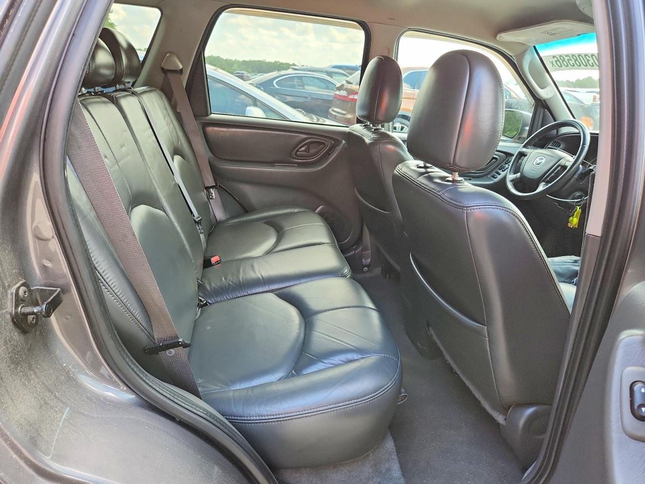 2005 Mazda Tribute S Угольный vin: 4F2CZ96175KM07106