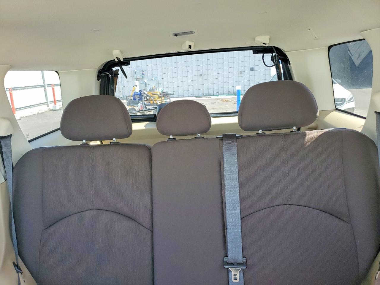 2009 Mazda Tribute S White vin: 4F2CZ96G89KM03270