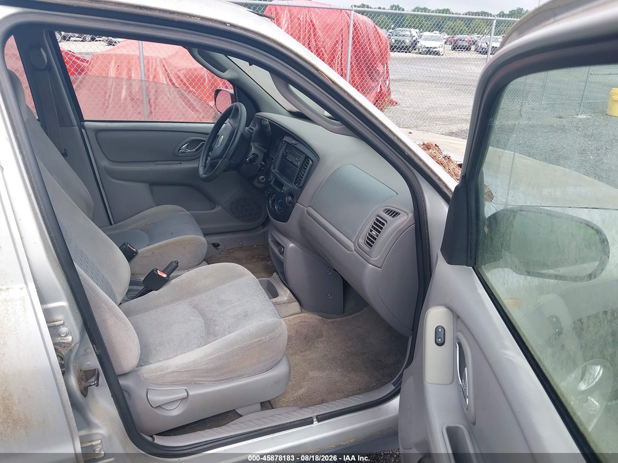 2001 Mazda Tribute Dx Silver vin: 4F2YU06131KM04598