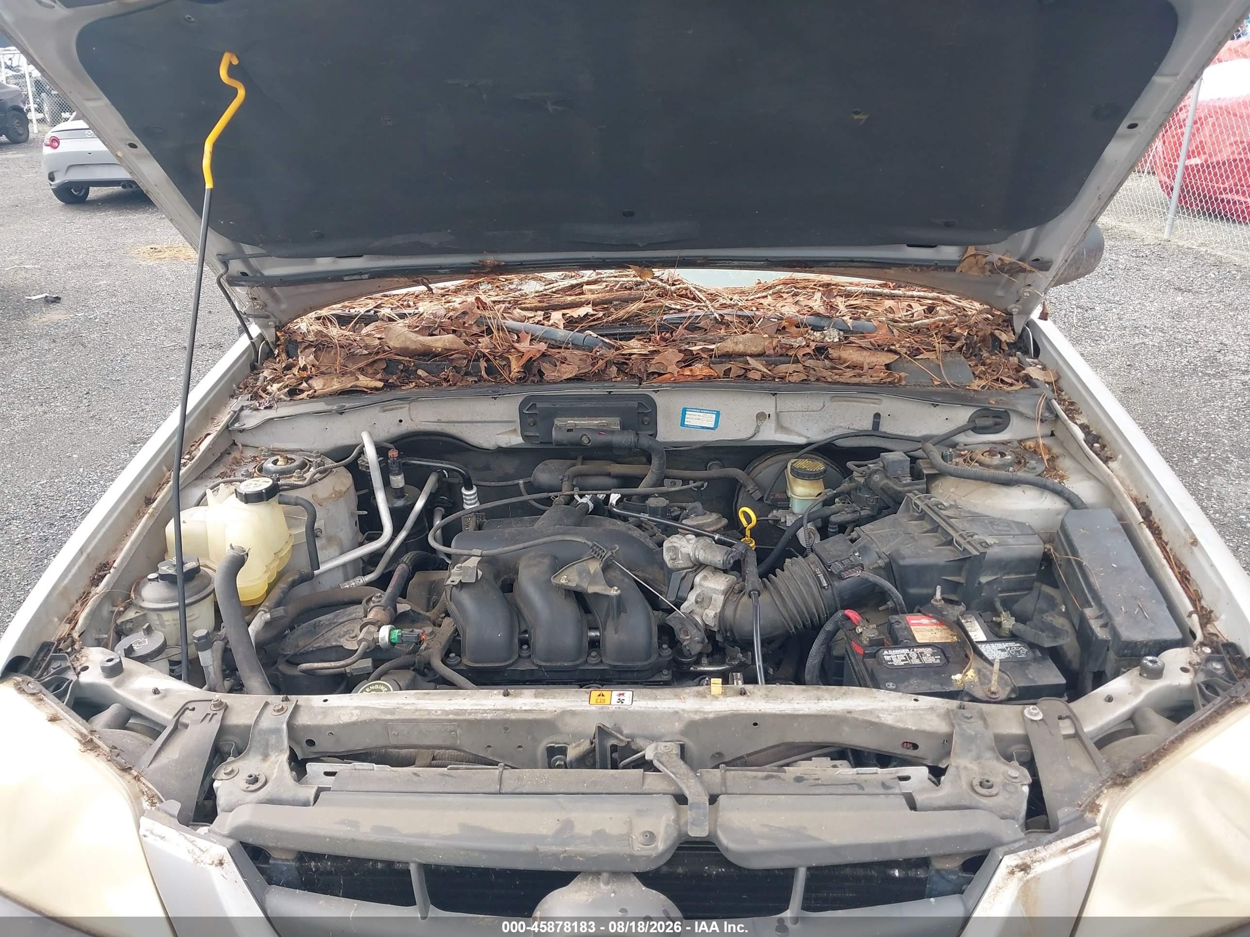 2001 Mazda Tribute Dx Silver vin: 4F2YU06131KM04598