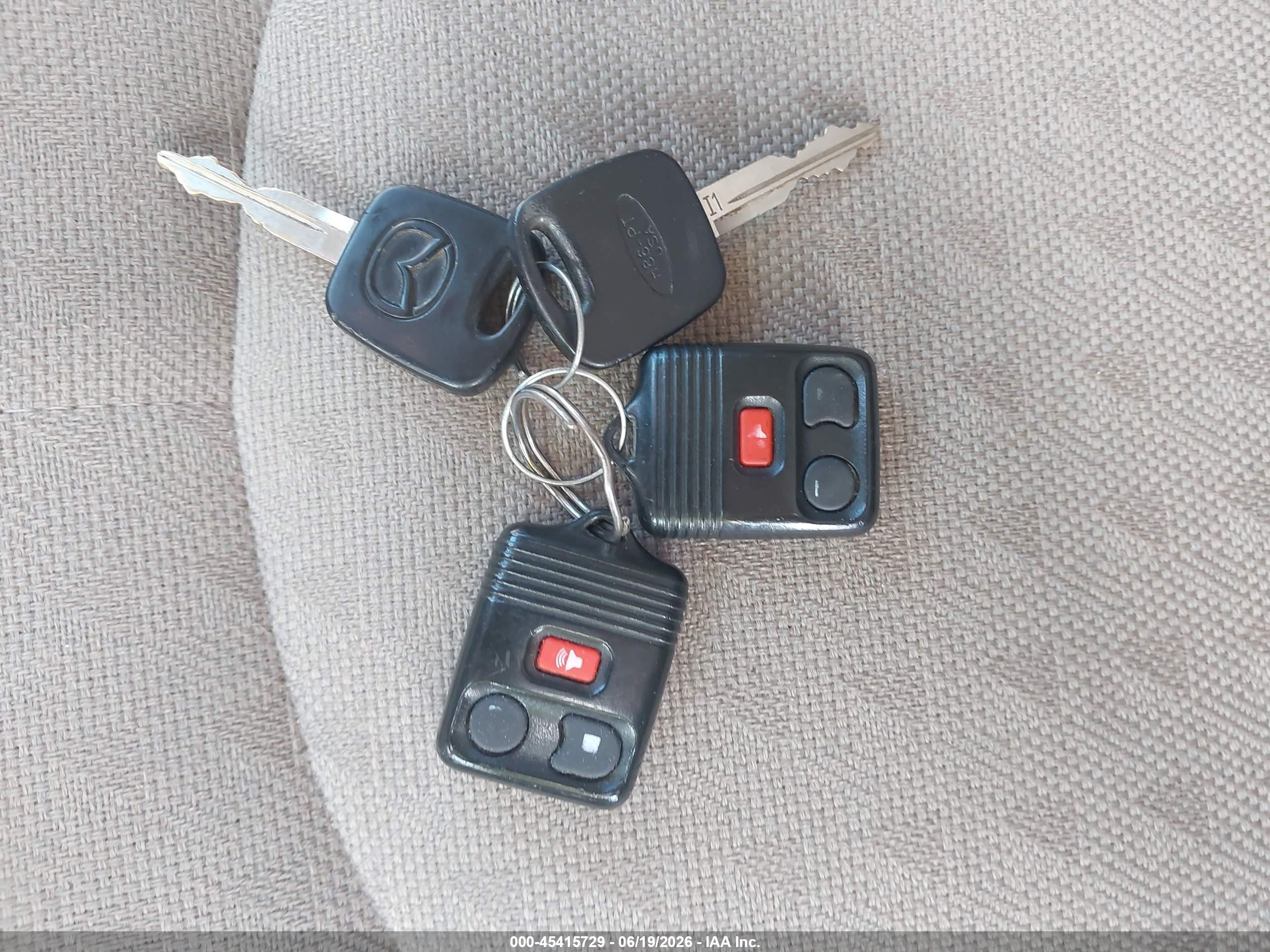 2001 Mazda Tribute Dx V6 Beige vin: 4F2YU07121KM14604