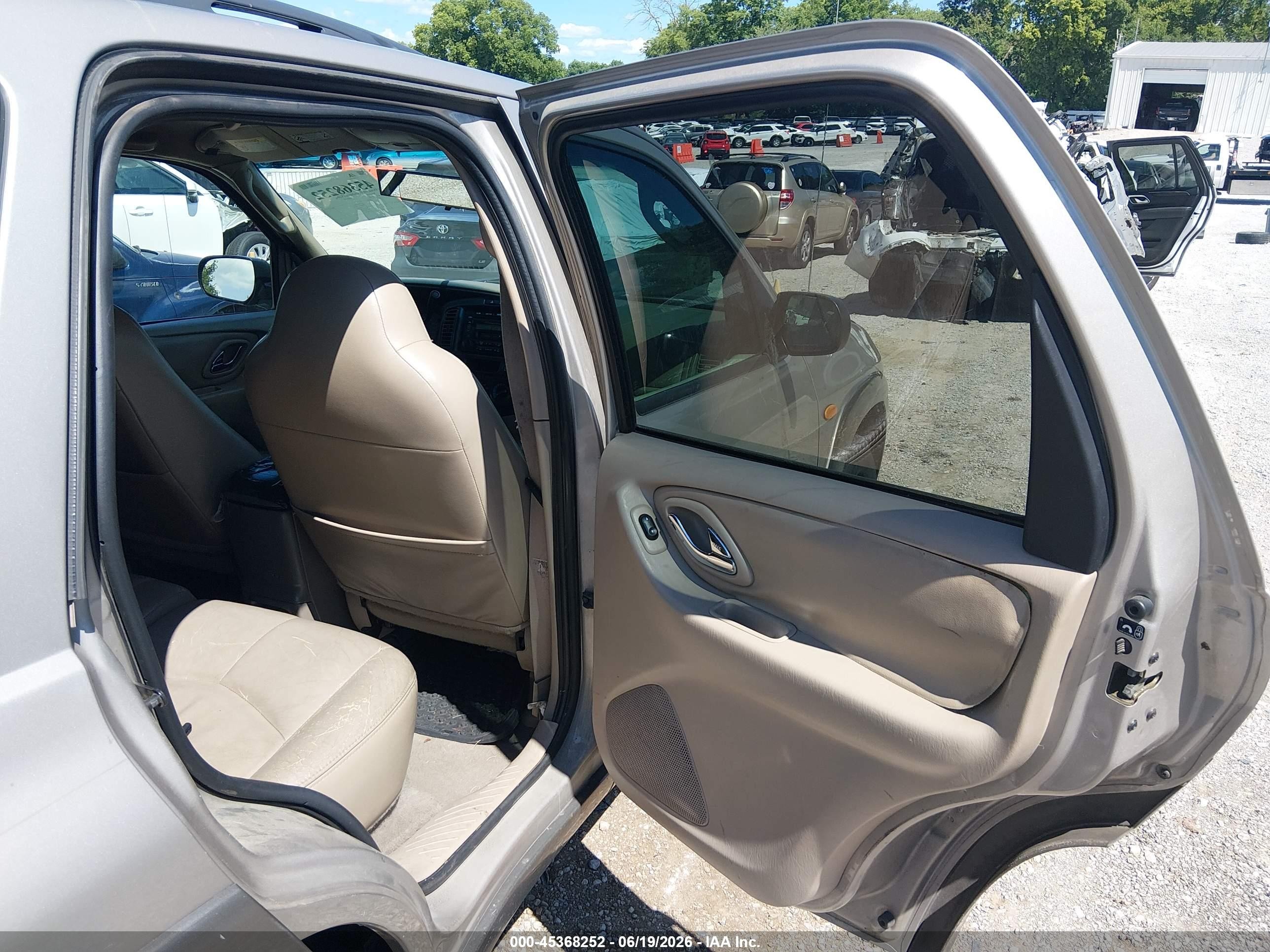 2001 Mazda Tribute Es V6/lx V6 Золотой vin: 4F2YU08101KM30489