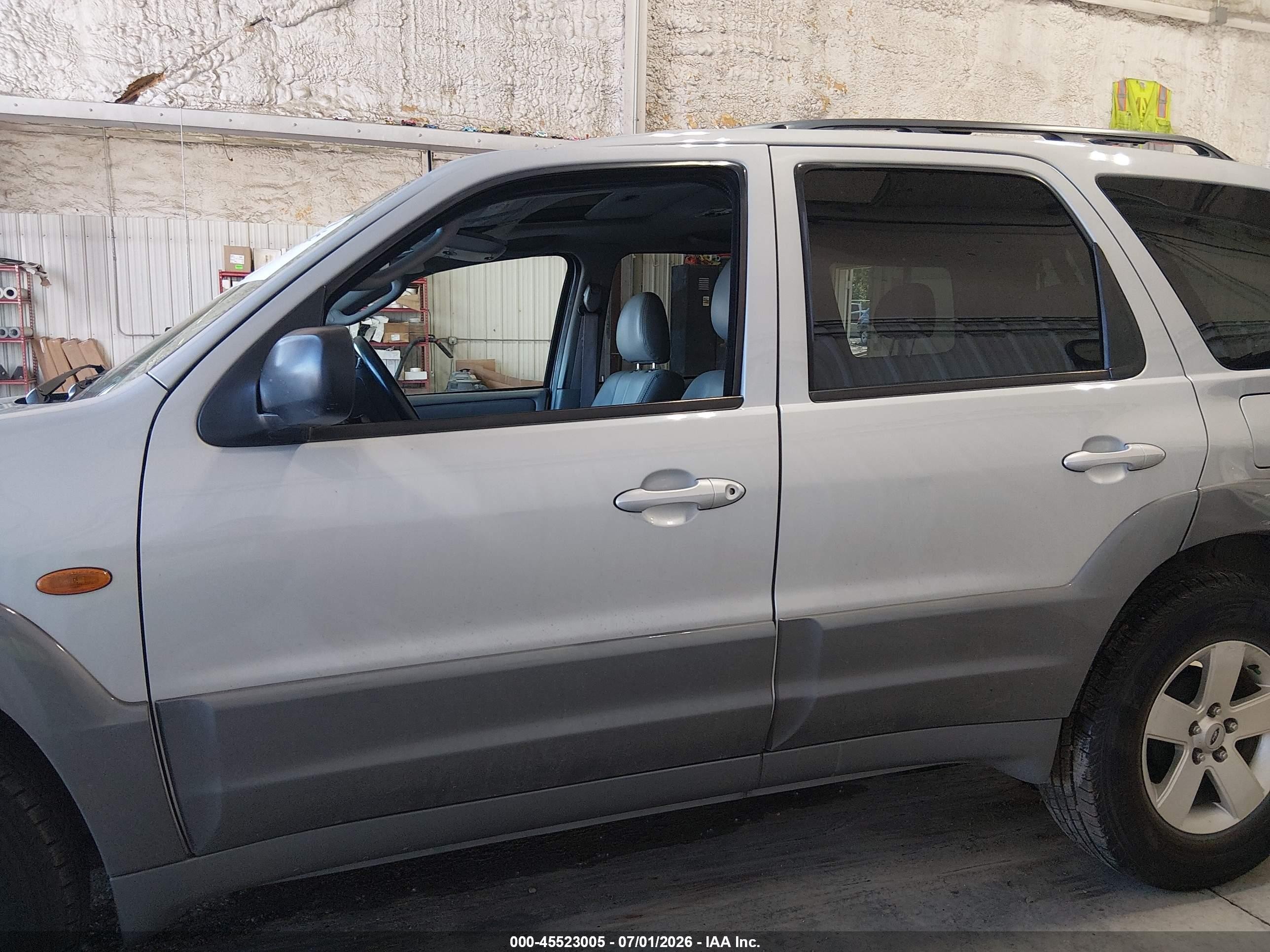 2002 Mazda Tribute Es V6/lx V6 Серебряный vin: 4F2YU08132KM23621