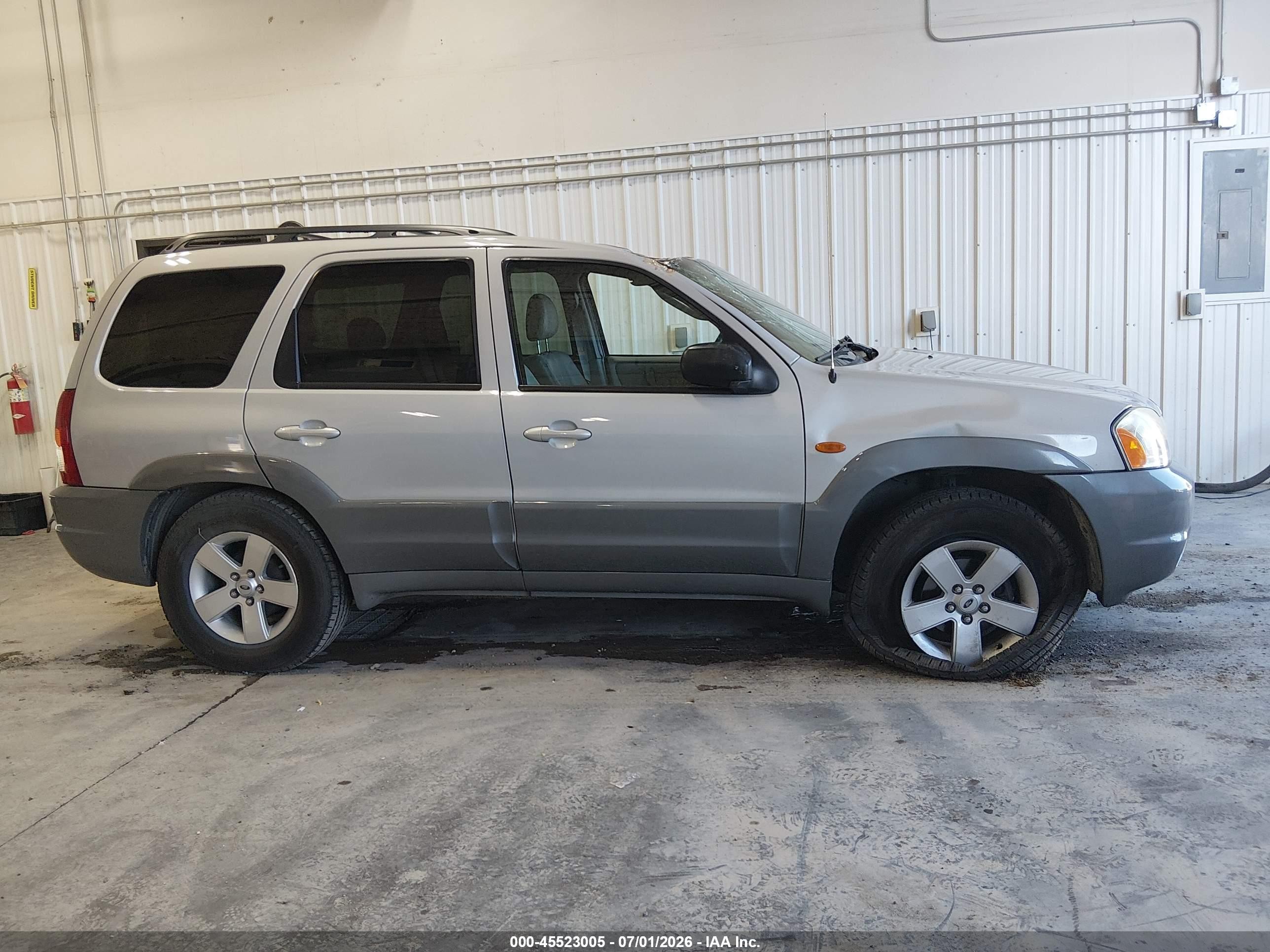 2002 Mazda Tribute Es V6/lx V6 Серебряный vin: 4F2YU08132KM23621
