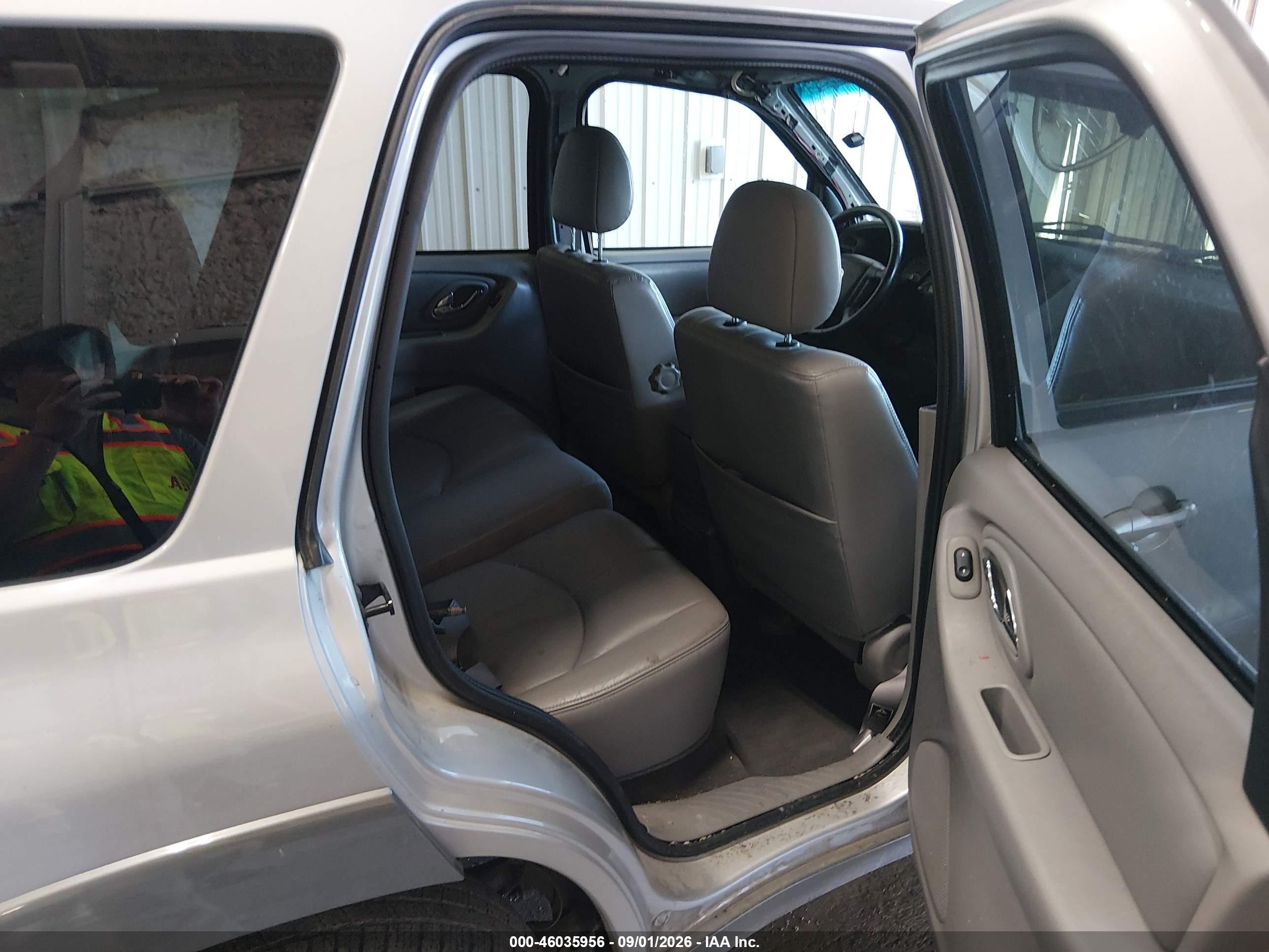 2002 Mazda Tribute Es V6/lx V6 Silver vin: 4F2YU08132KM23621