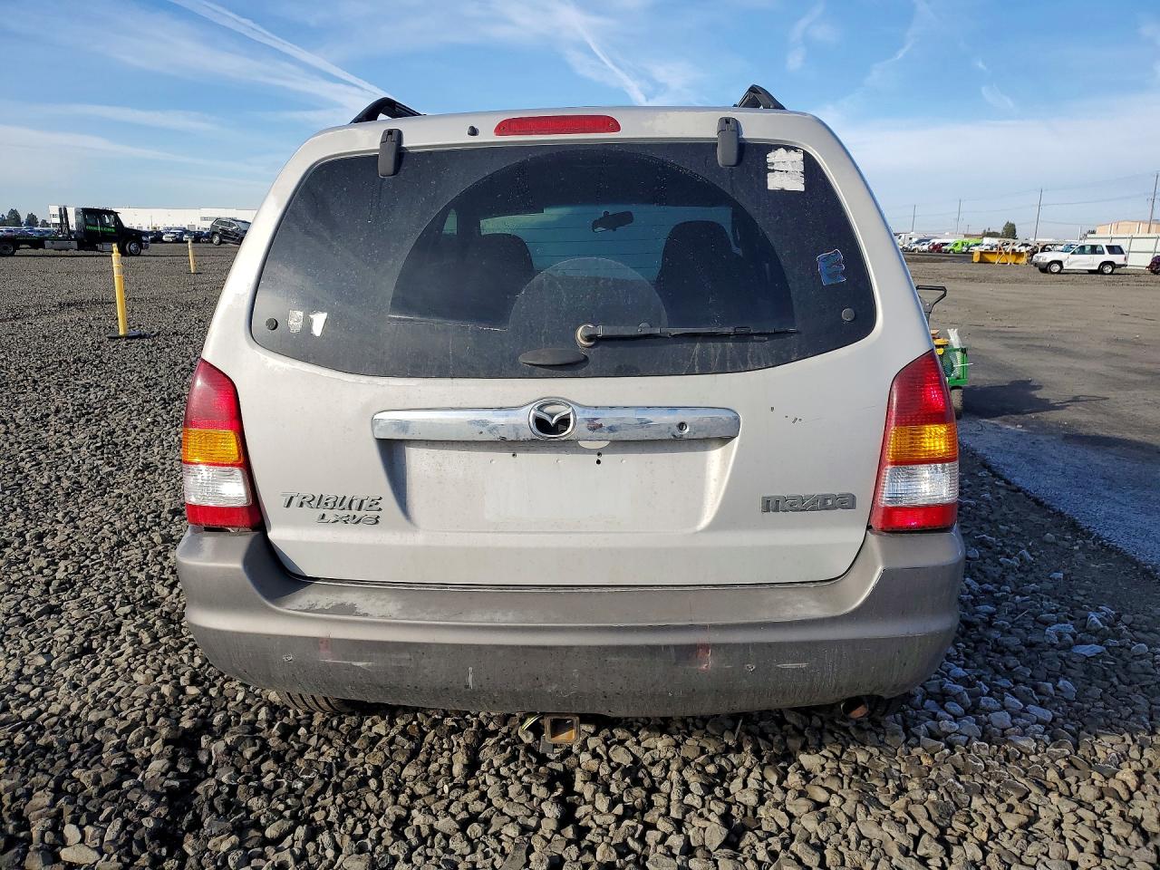 2002 Mazda Tribute Lx Silver vin: 4F2YU081X2KM39489