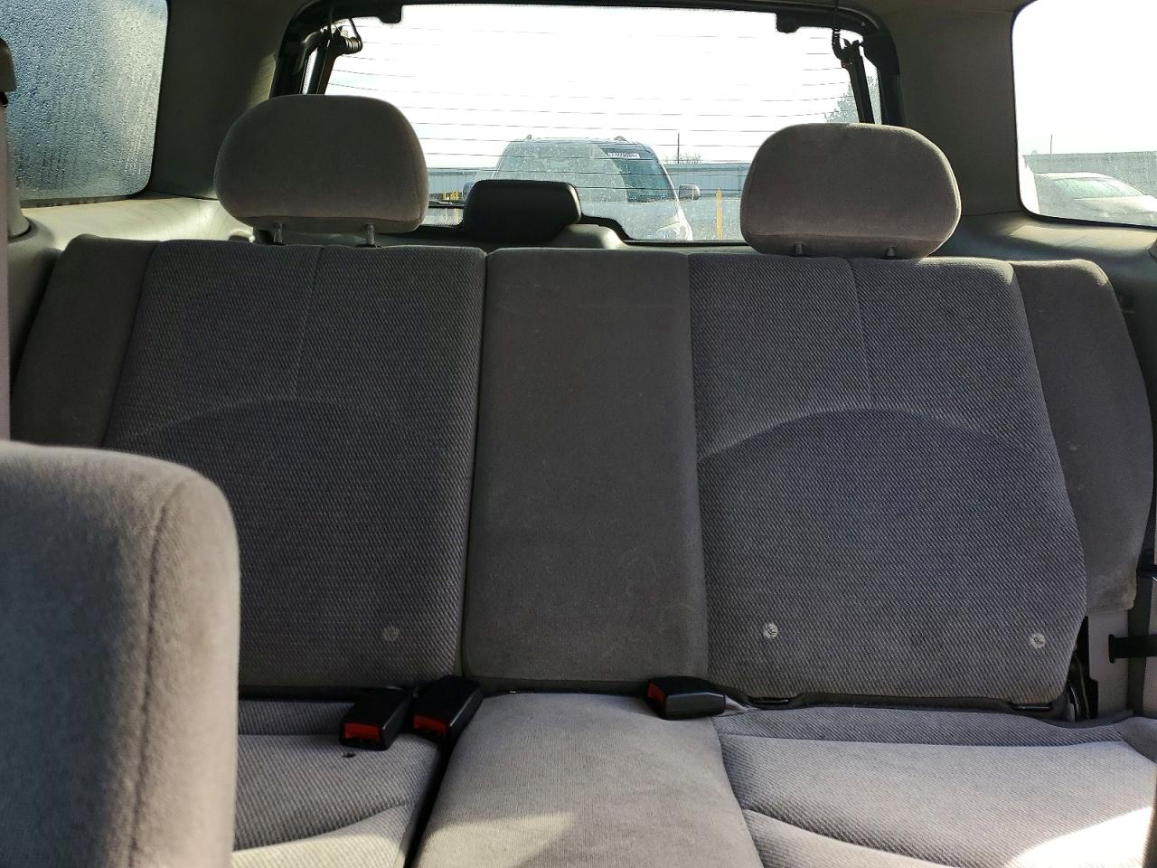 2002 Mazda Tribute Lx Silver vin: 4F2YU081X2KM39489