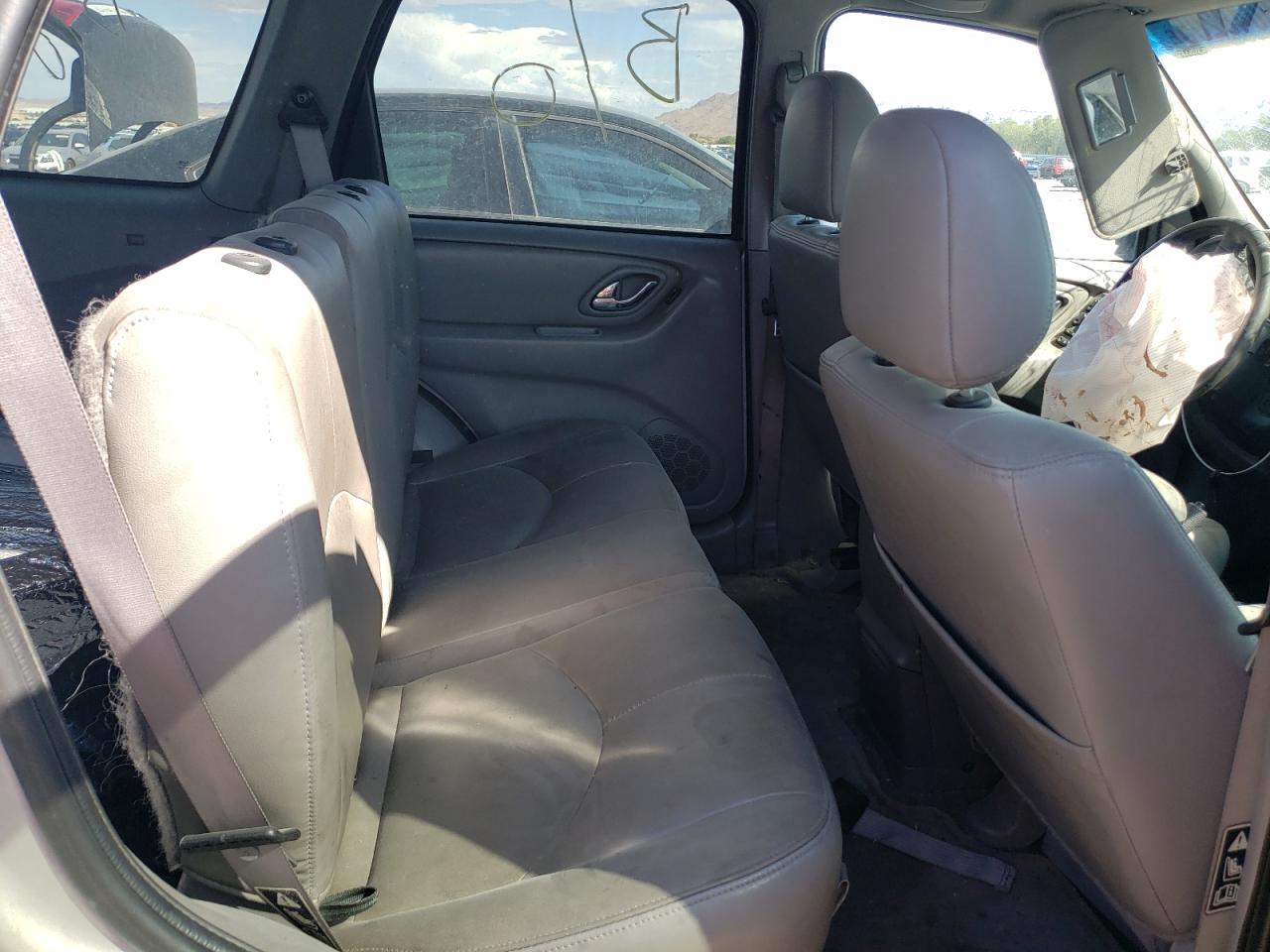 2002 Mazda Tribute Lx Silver vin: 4F2YU09132KM66578